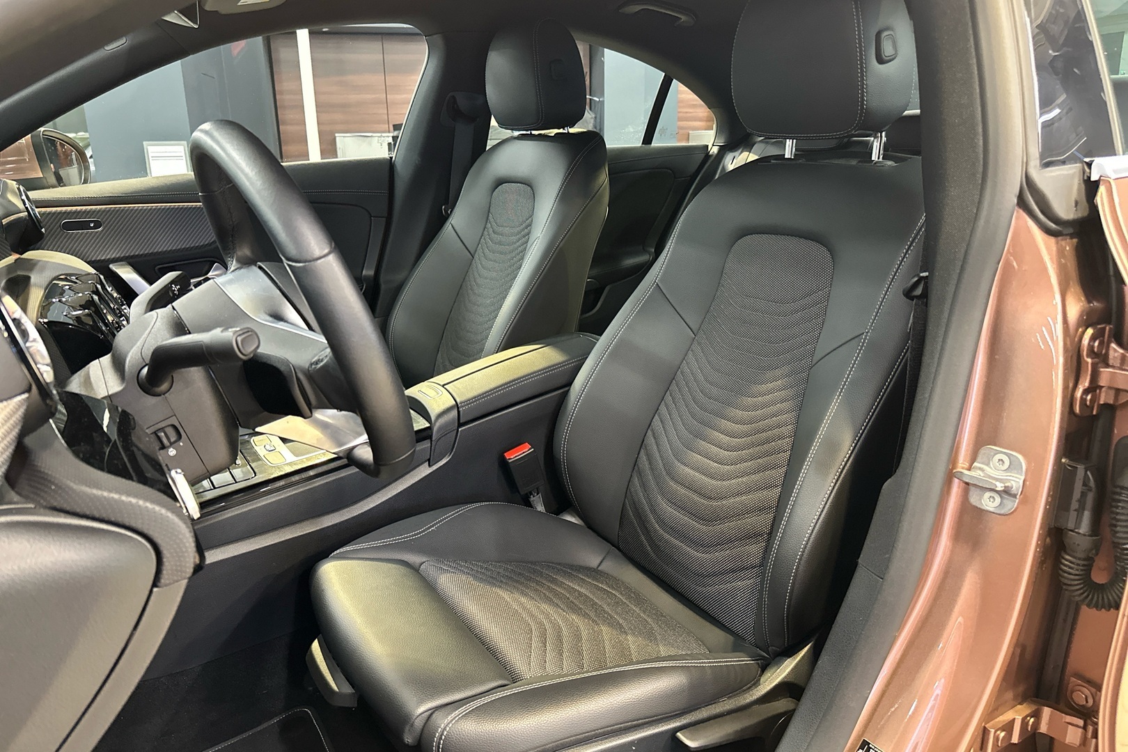 MERCEDES-BENZ CLA 2024