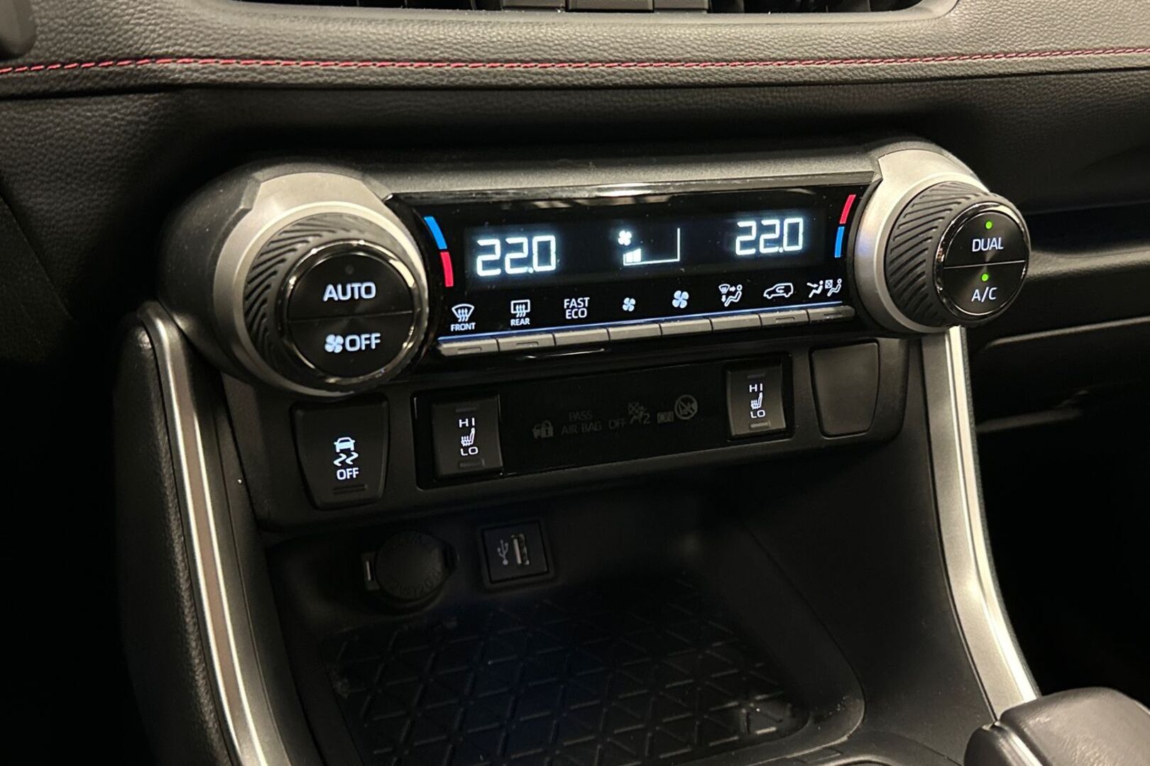 TOYOTA RAV4 Plug-in 2023