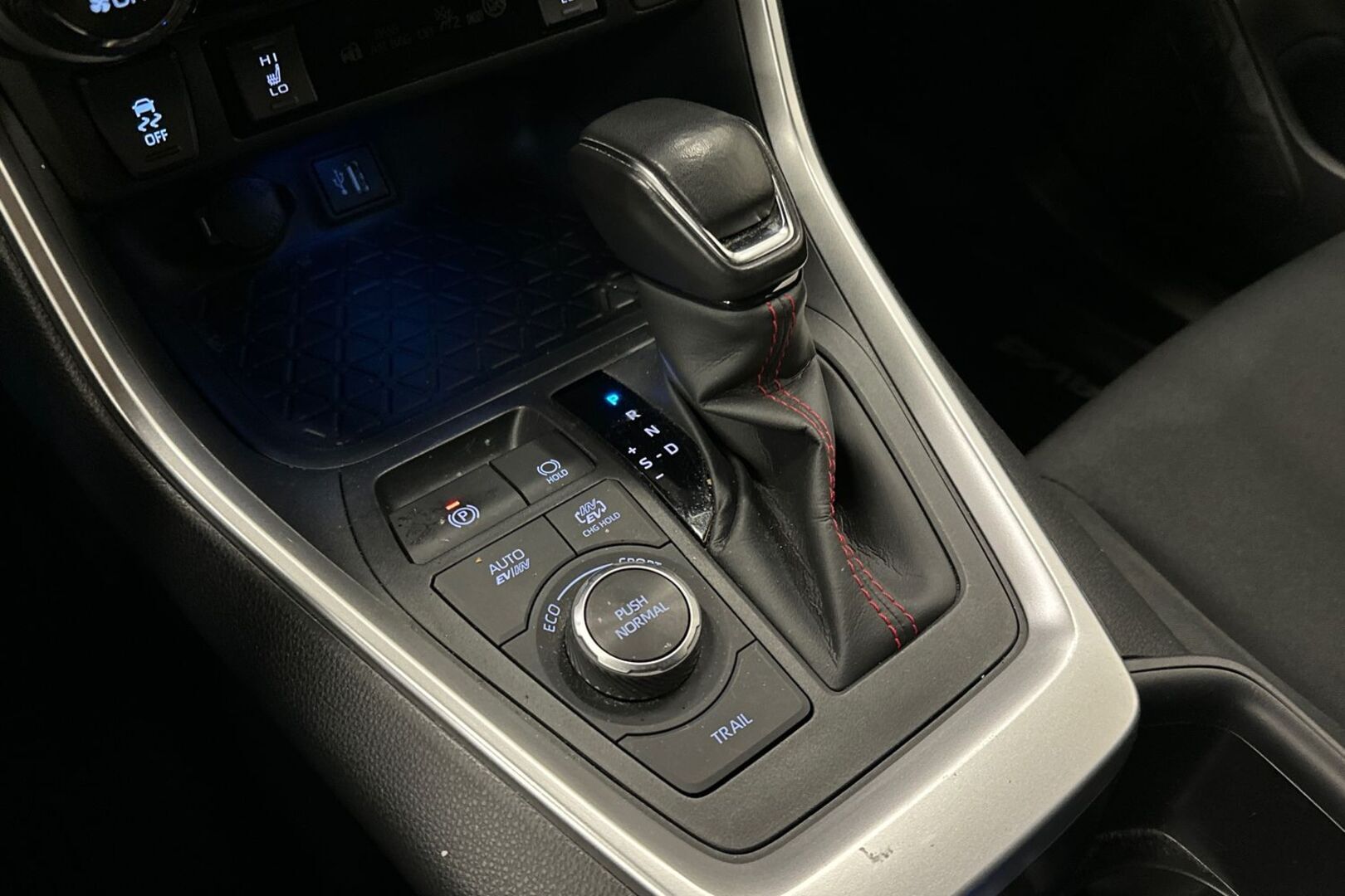 TOYOTA RAV4 Plug-in 2023