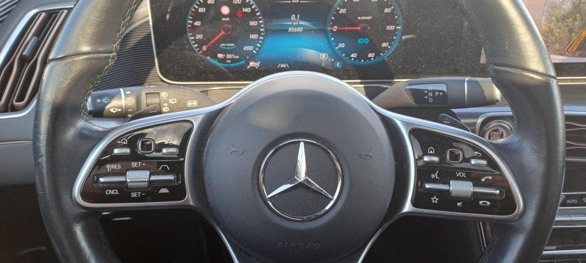 MERCEDES-BENZ EQC 2021