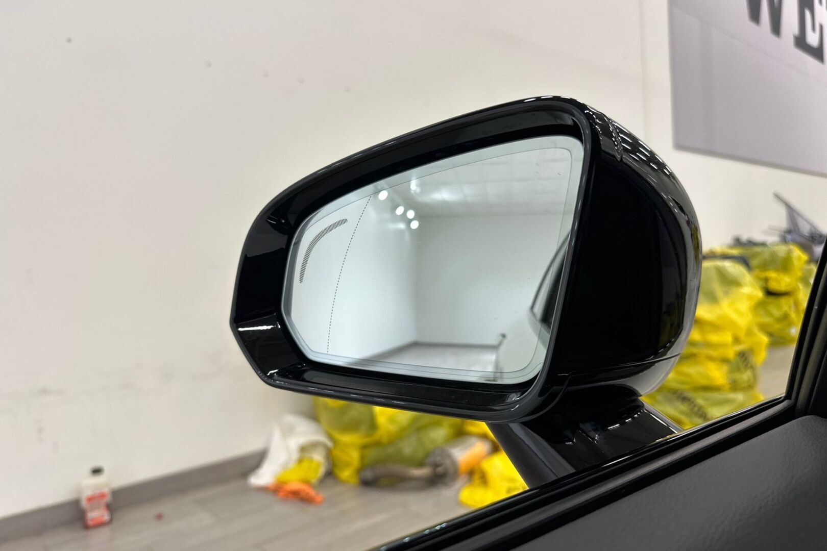 VOLVO V90 2024