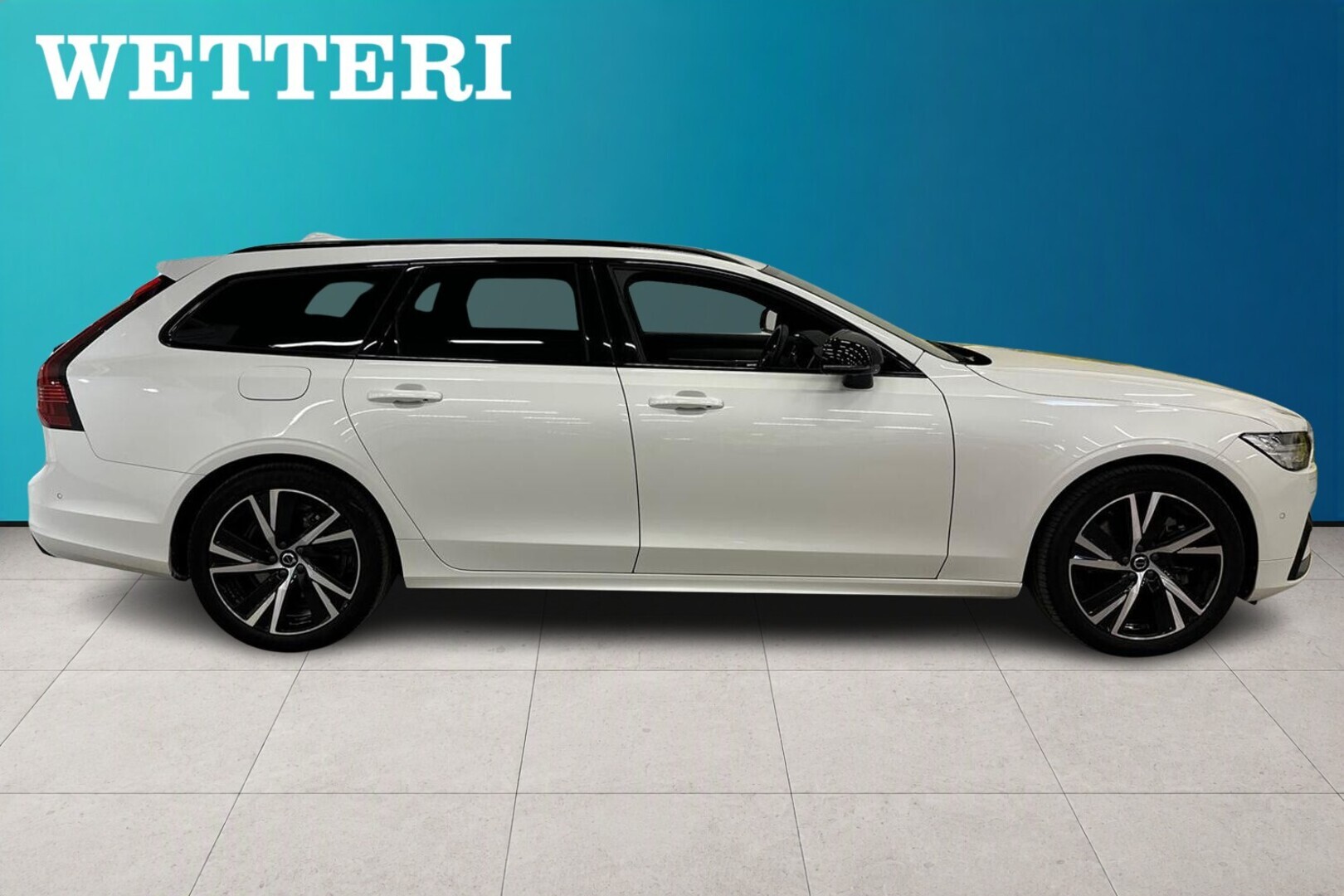 VOLVO V90 2024