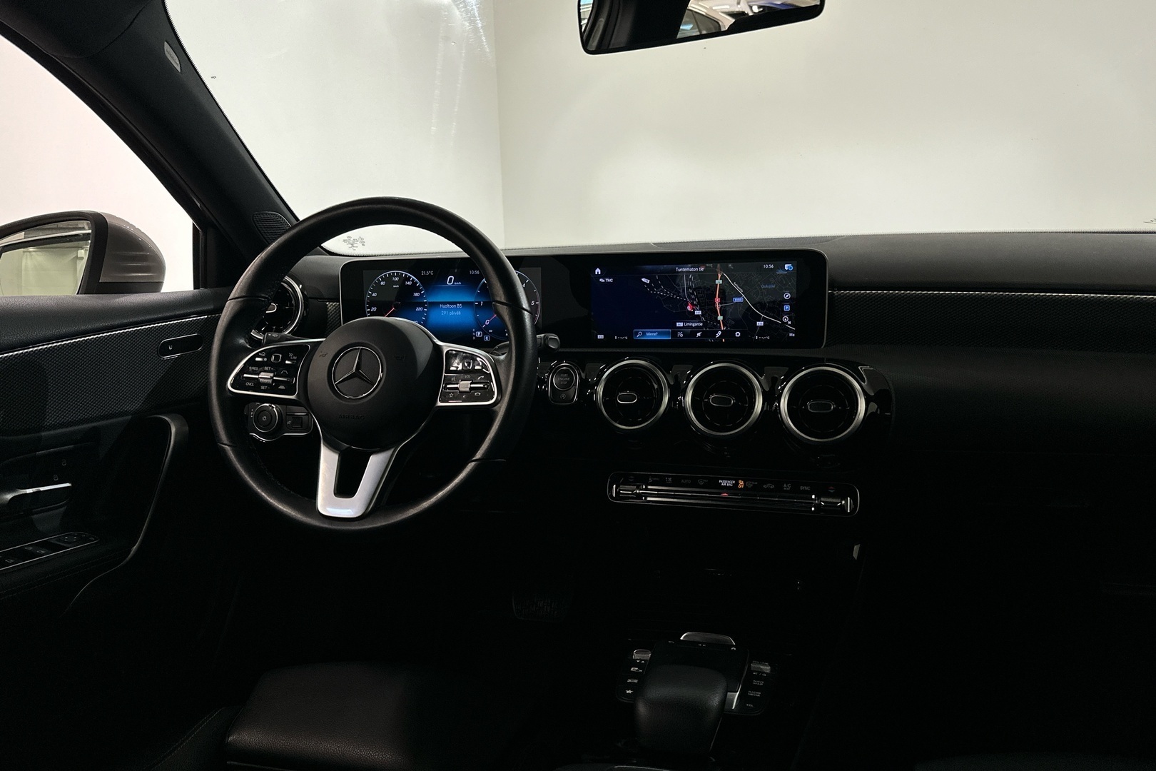 MERCEDES-BENZ A 2020