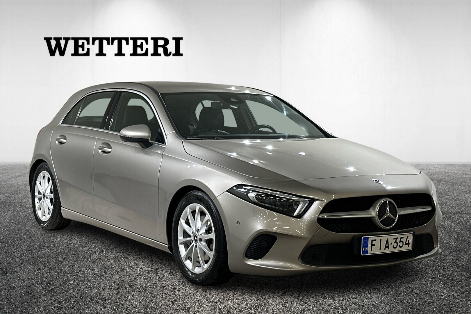 MERCEDES-BENZ A 2020