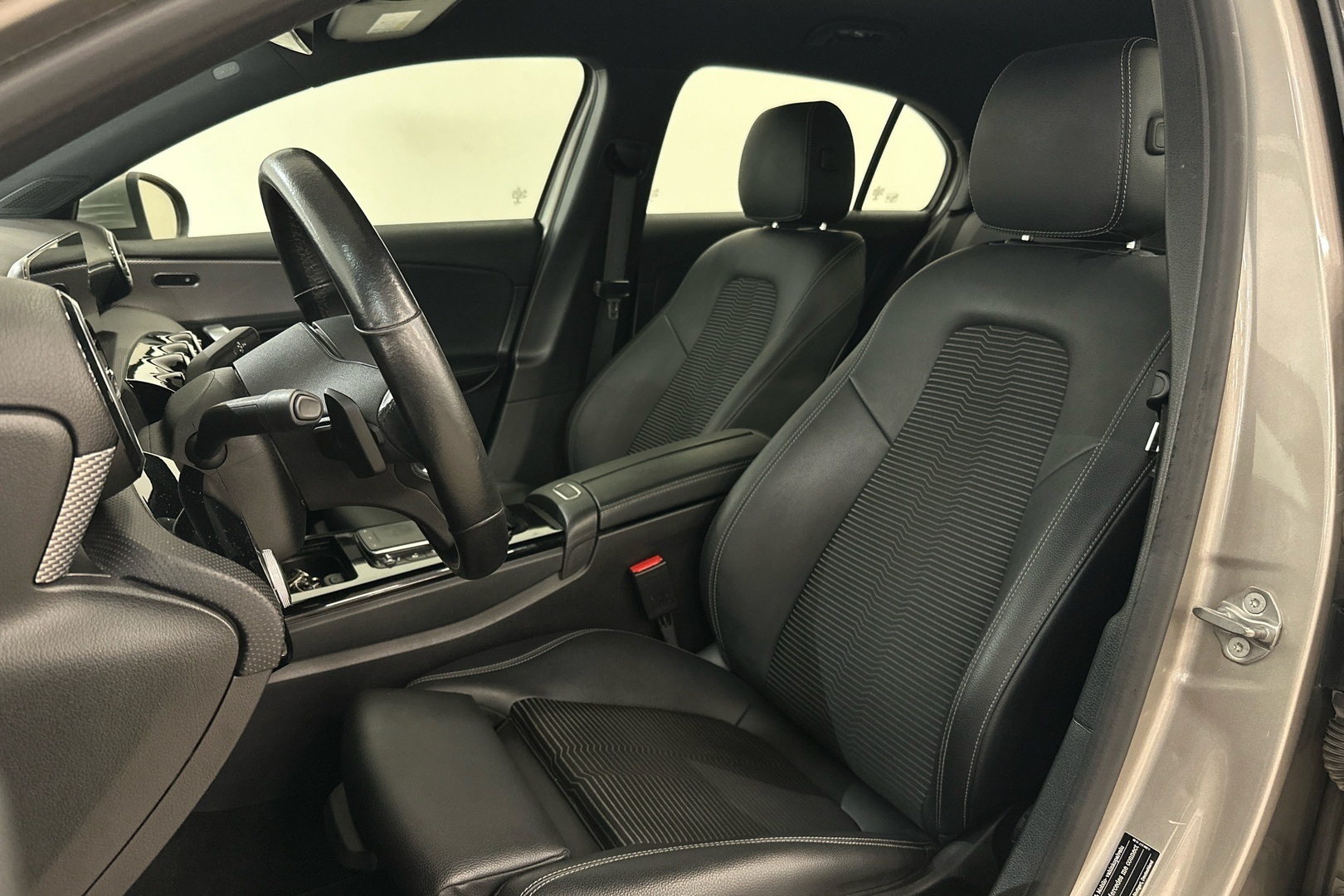 MERCEDES-BENZ A 2020