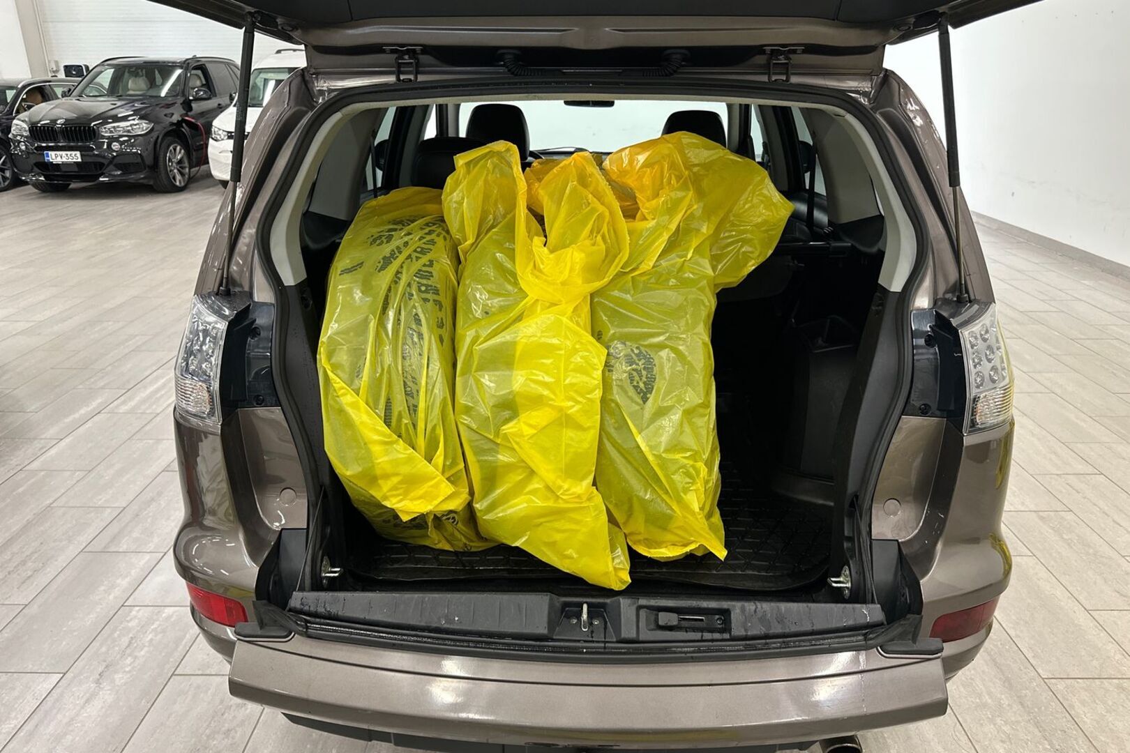 MITSUBISHI Outlander 2012