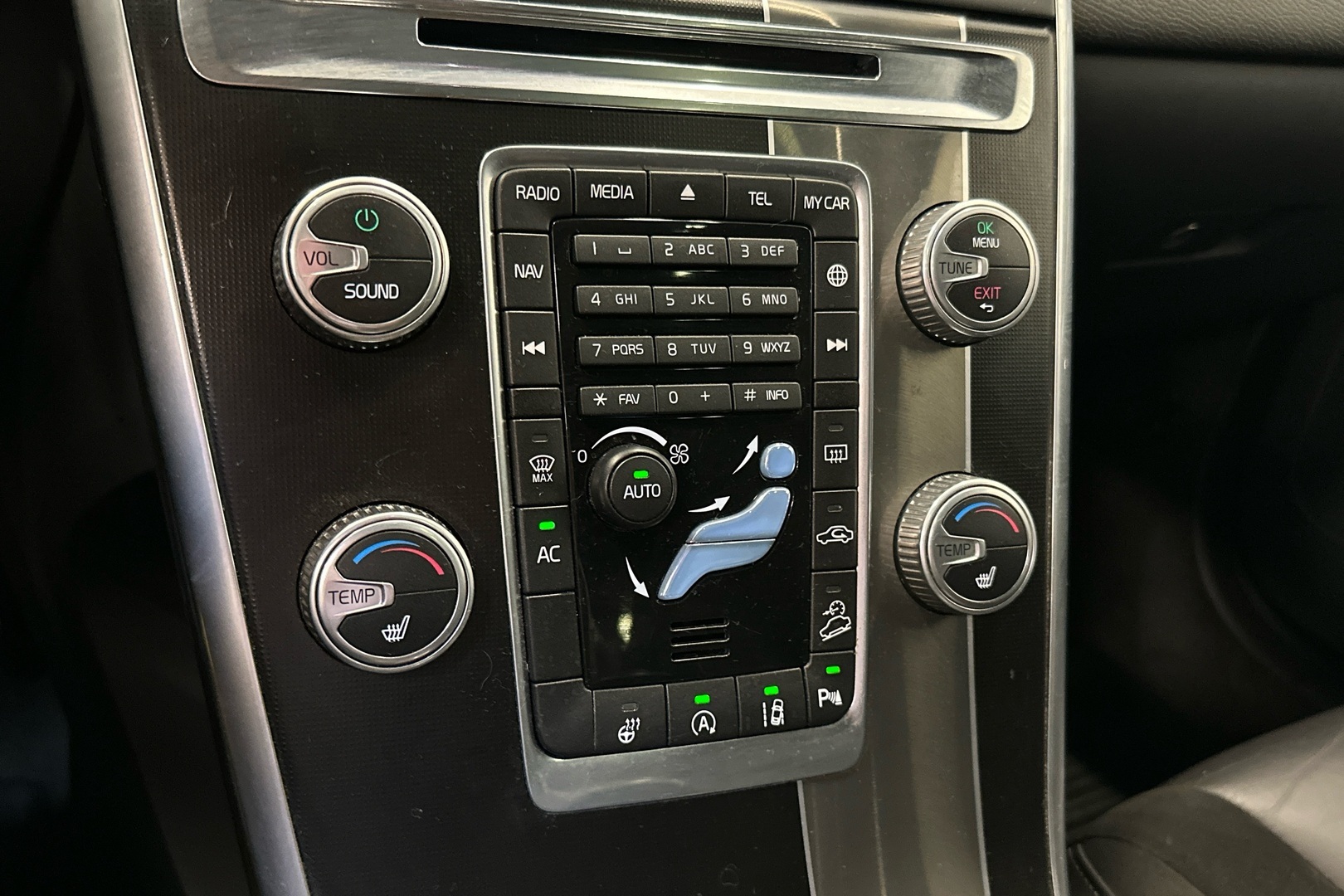 VOLVO XC60 2016
