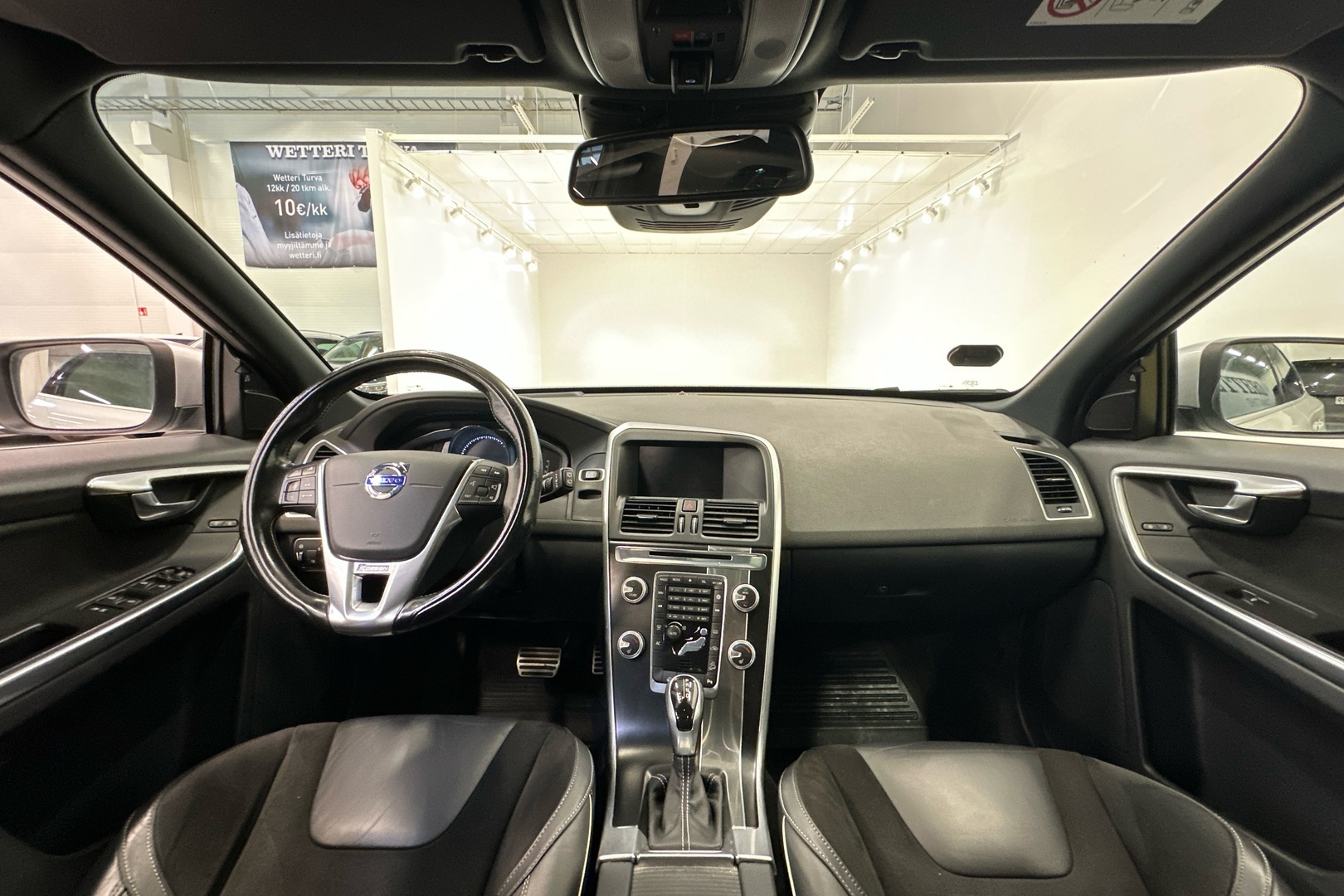 VOLVO XC60 2016