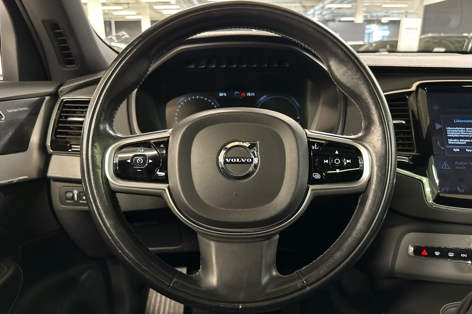 VOLVO XC90 2018