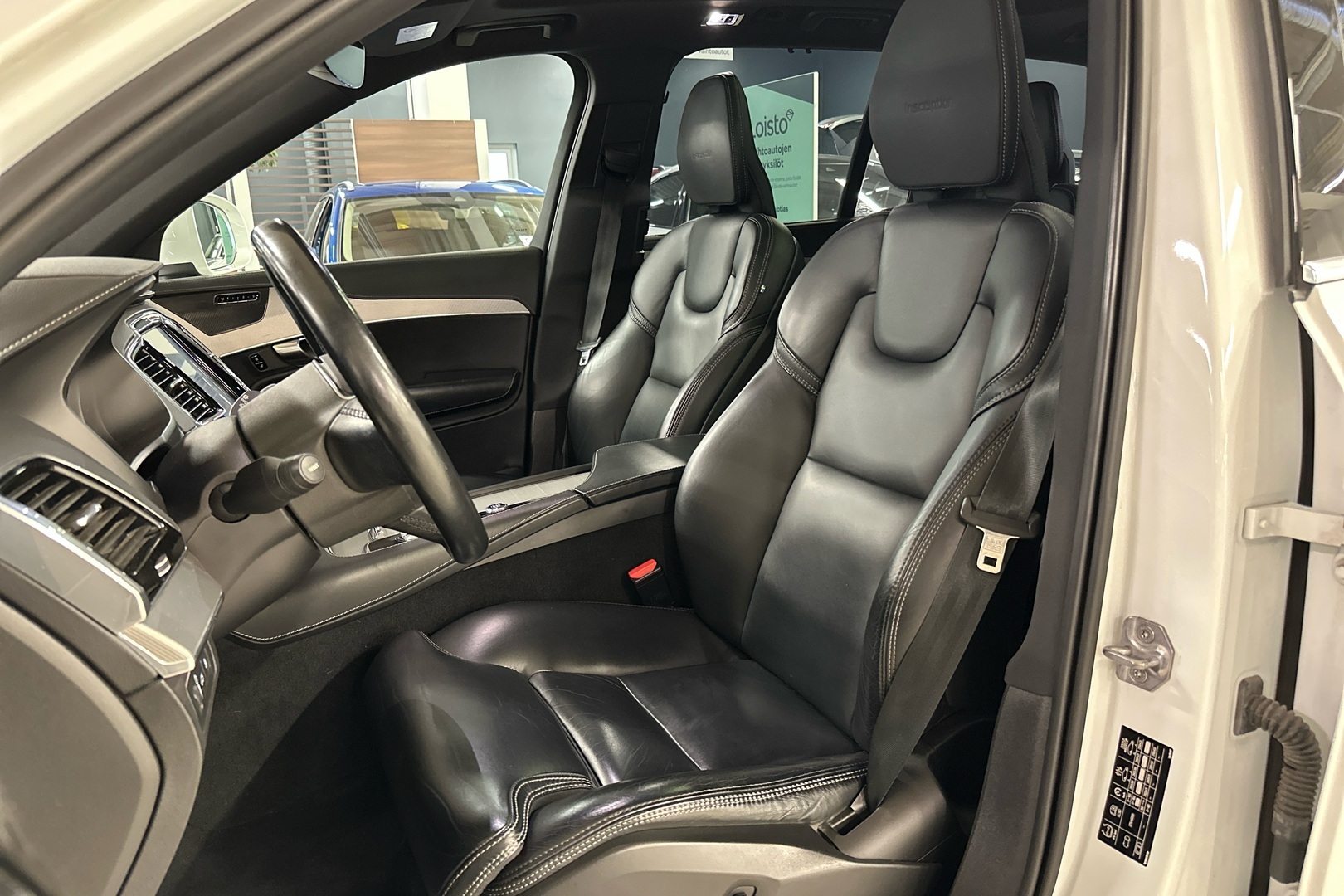 VOLVO XC90 2018