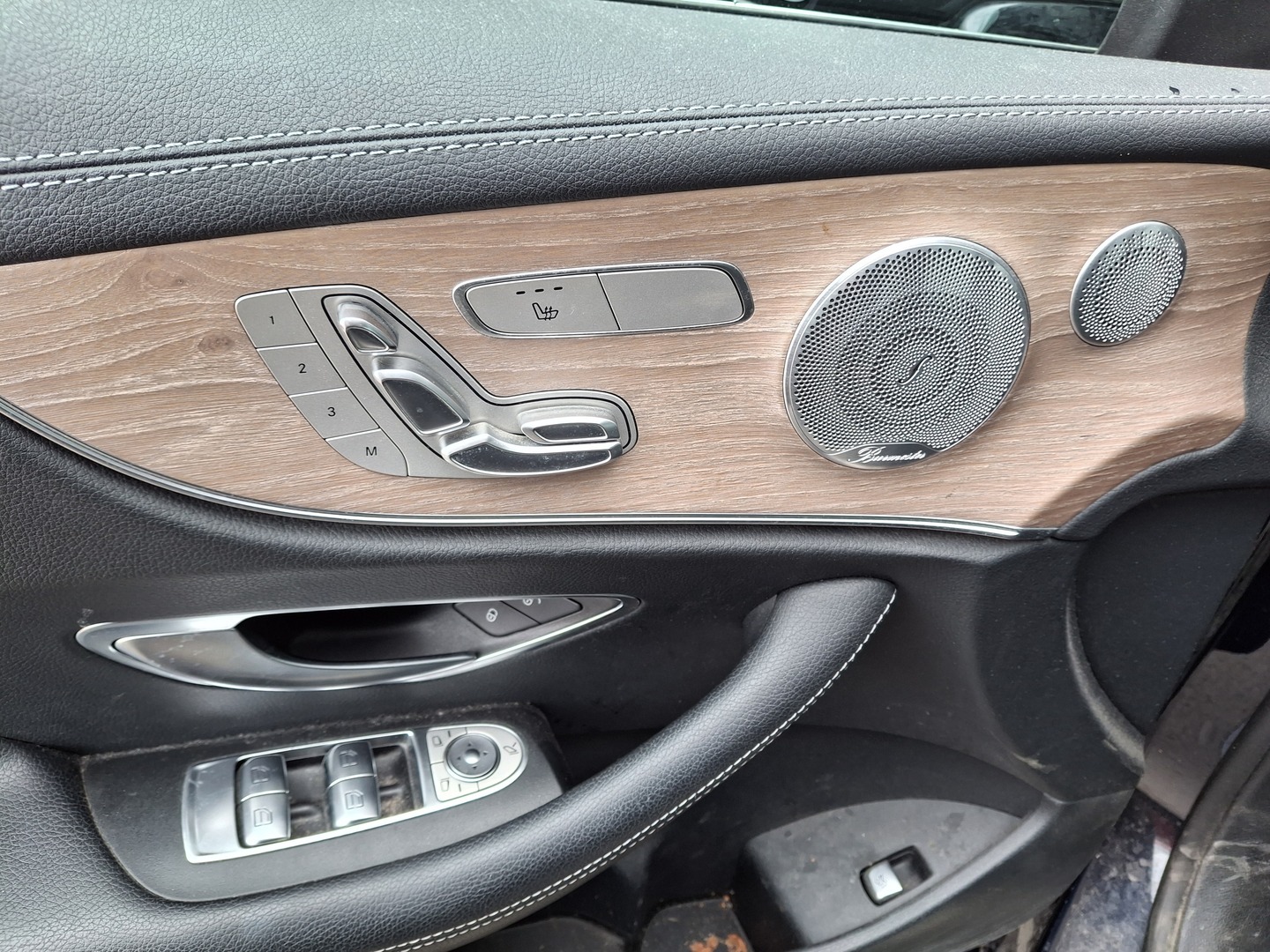 MERCEDES-BENZ E 2019