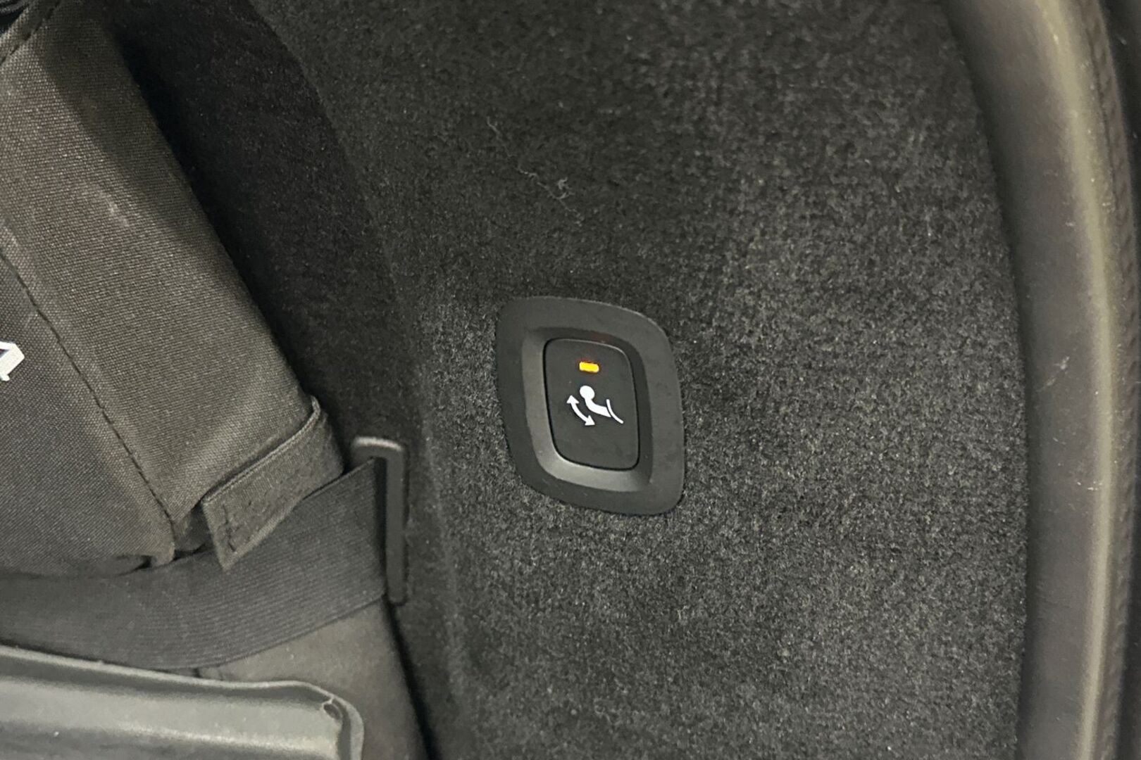 VOLVO V90 2019