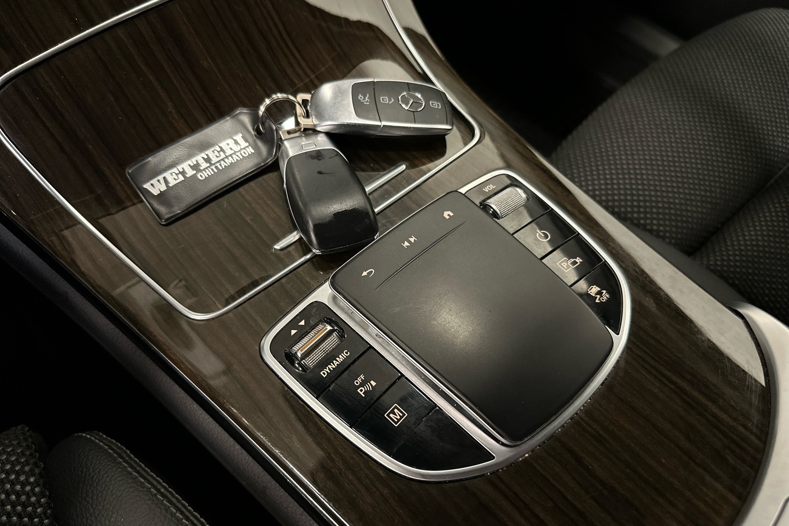 MERCEDES-BENZ GLC 2021