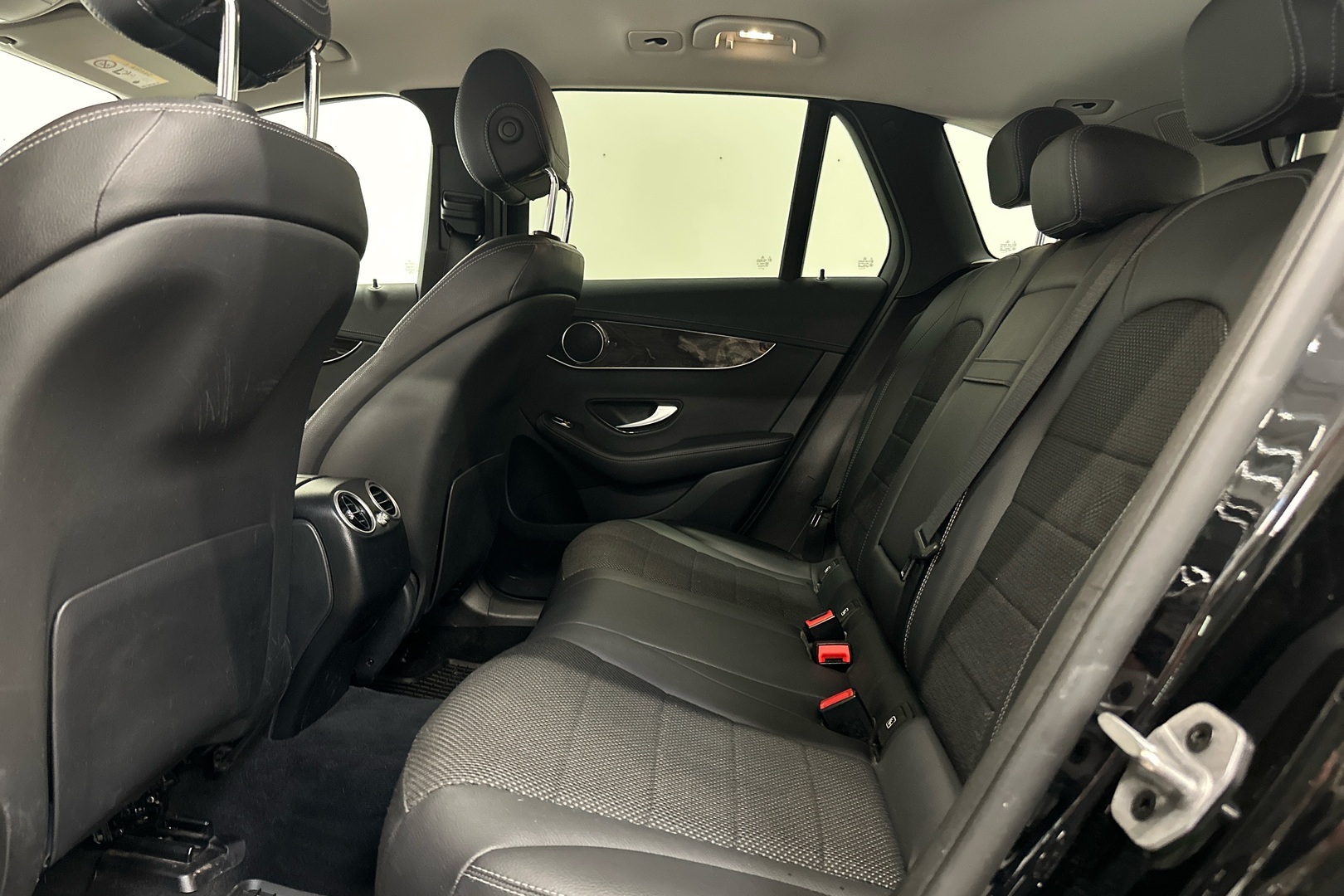 MERCEDES-BENZ GLC 2021