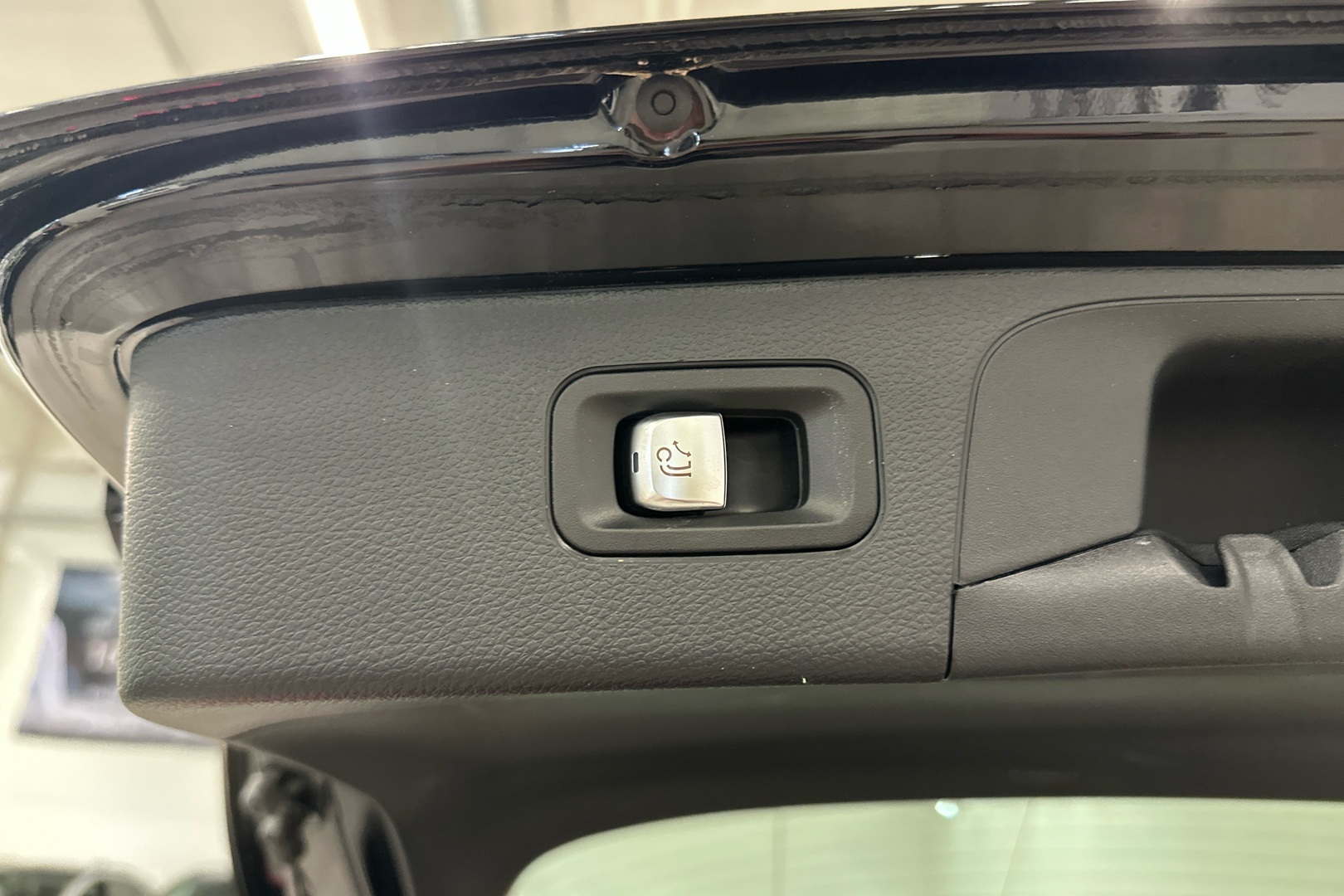 MERCEDES-BENZ GLC 2021