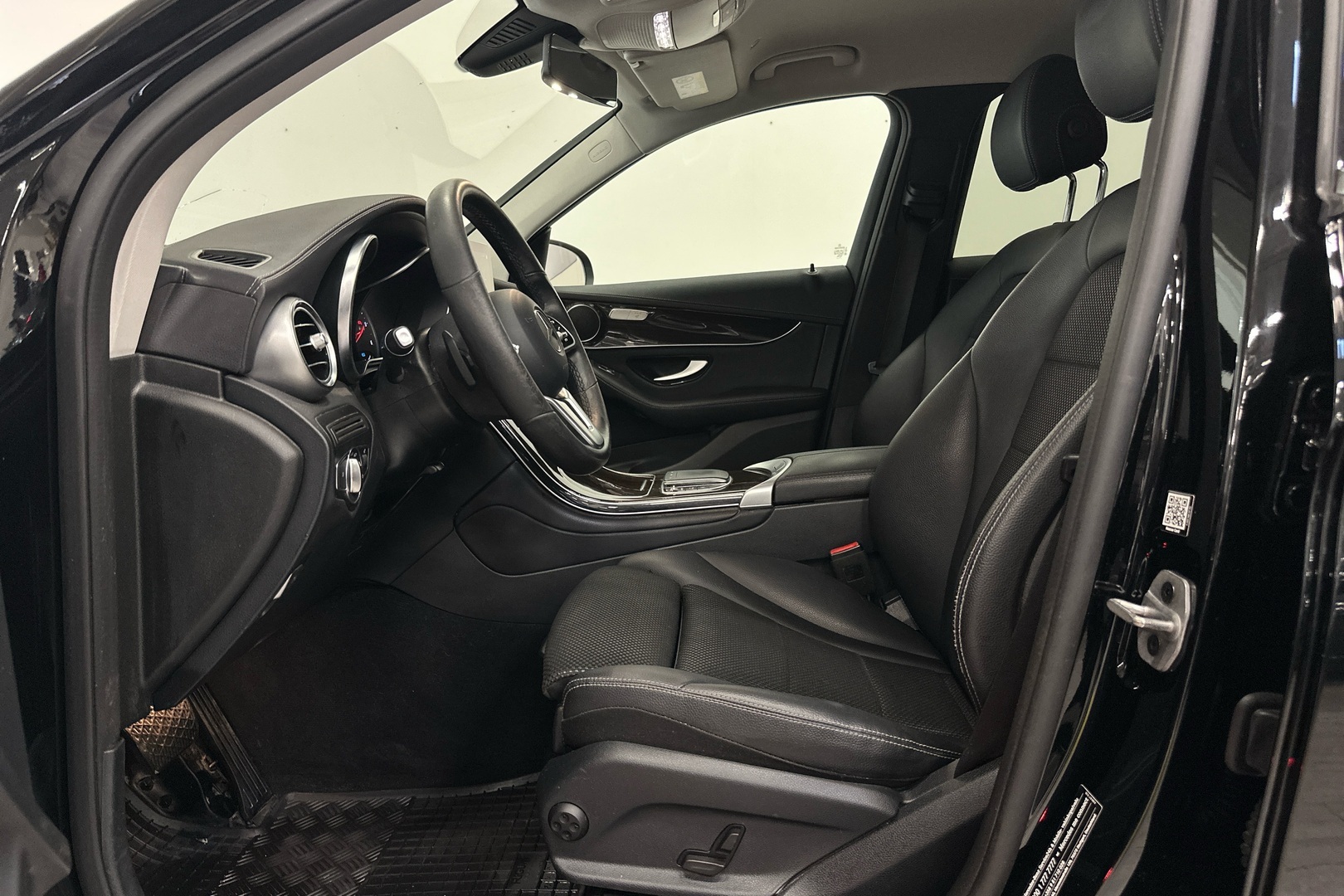 MERCEDES-BENZ GLC 2021