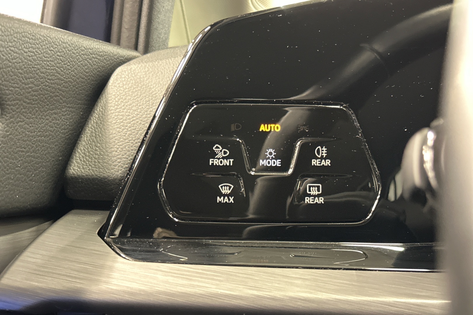 VOLKSWAGEN Golf 2020