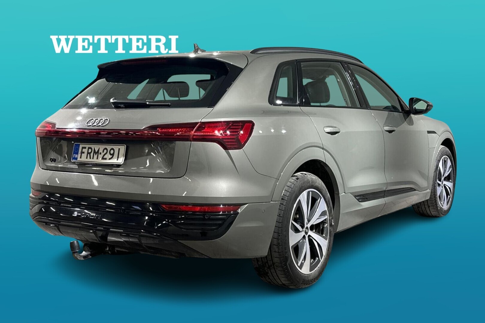 AUDI Q8 e-tron 5