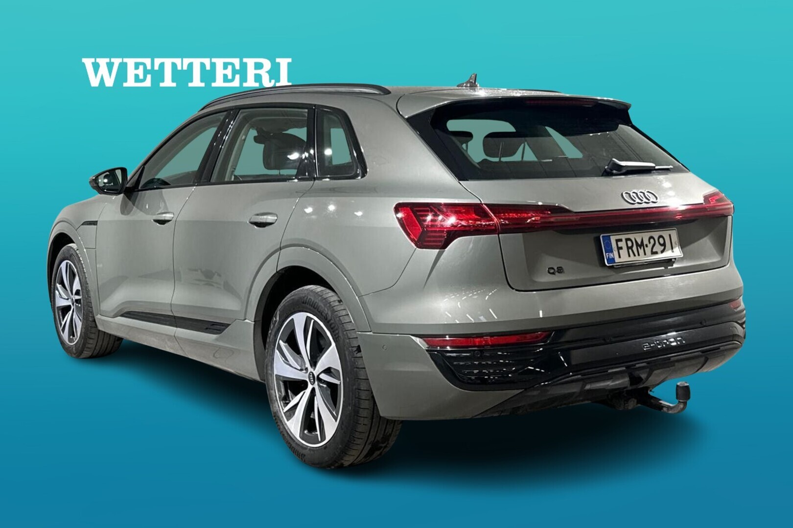AUDI Q8 e-tron 7