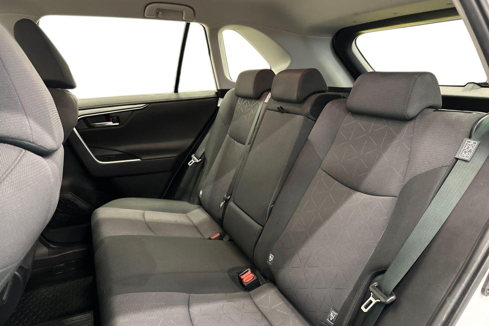 TOYOTA RAV4 2021