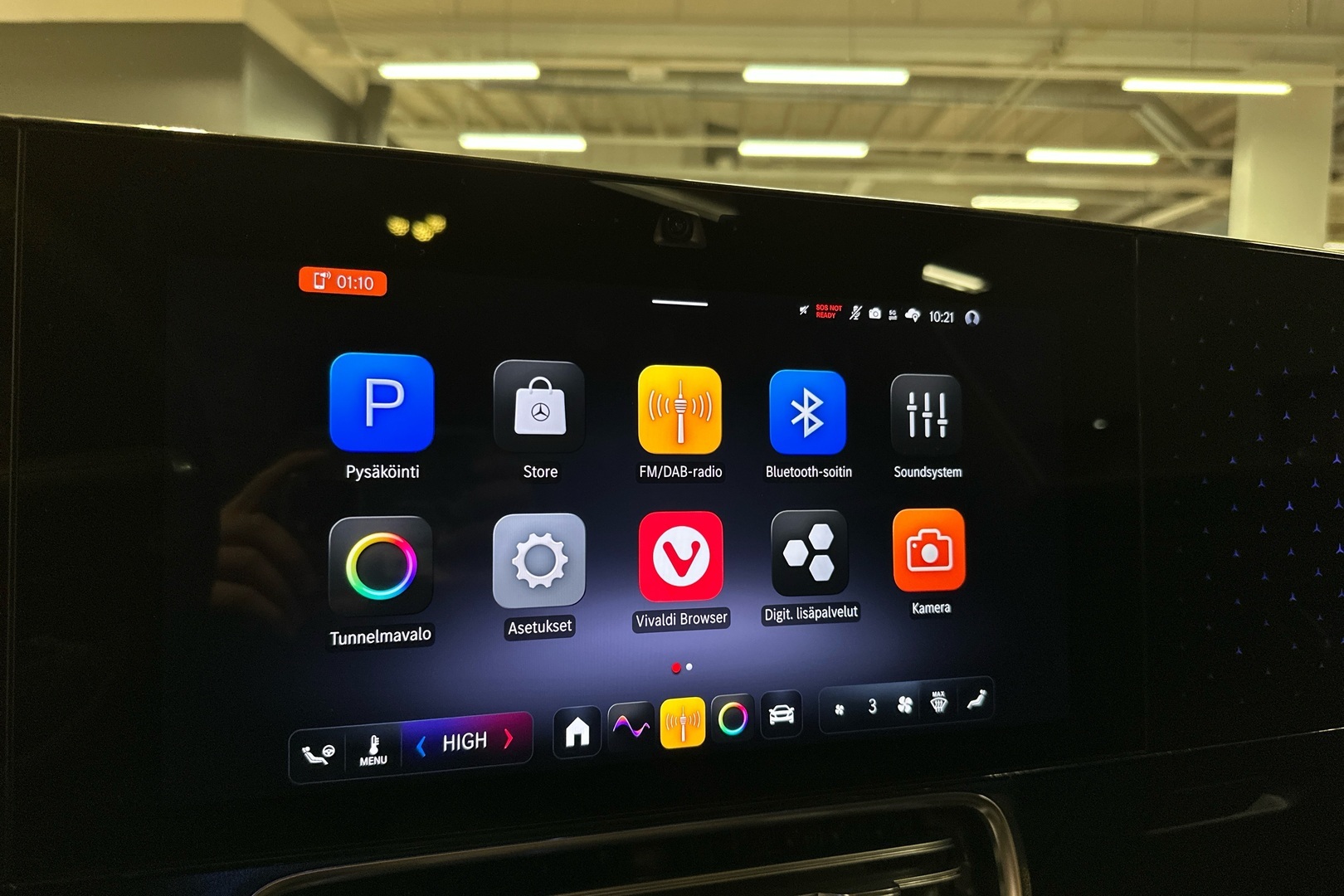 MERCEDES-BENZ CLA 2025