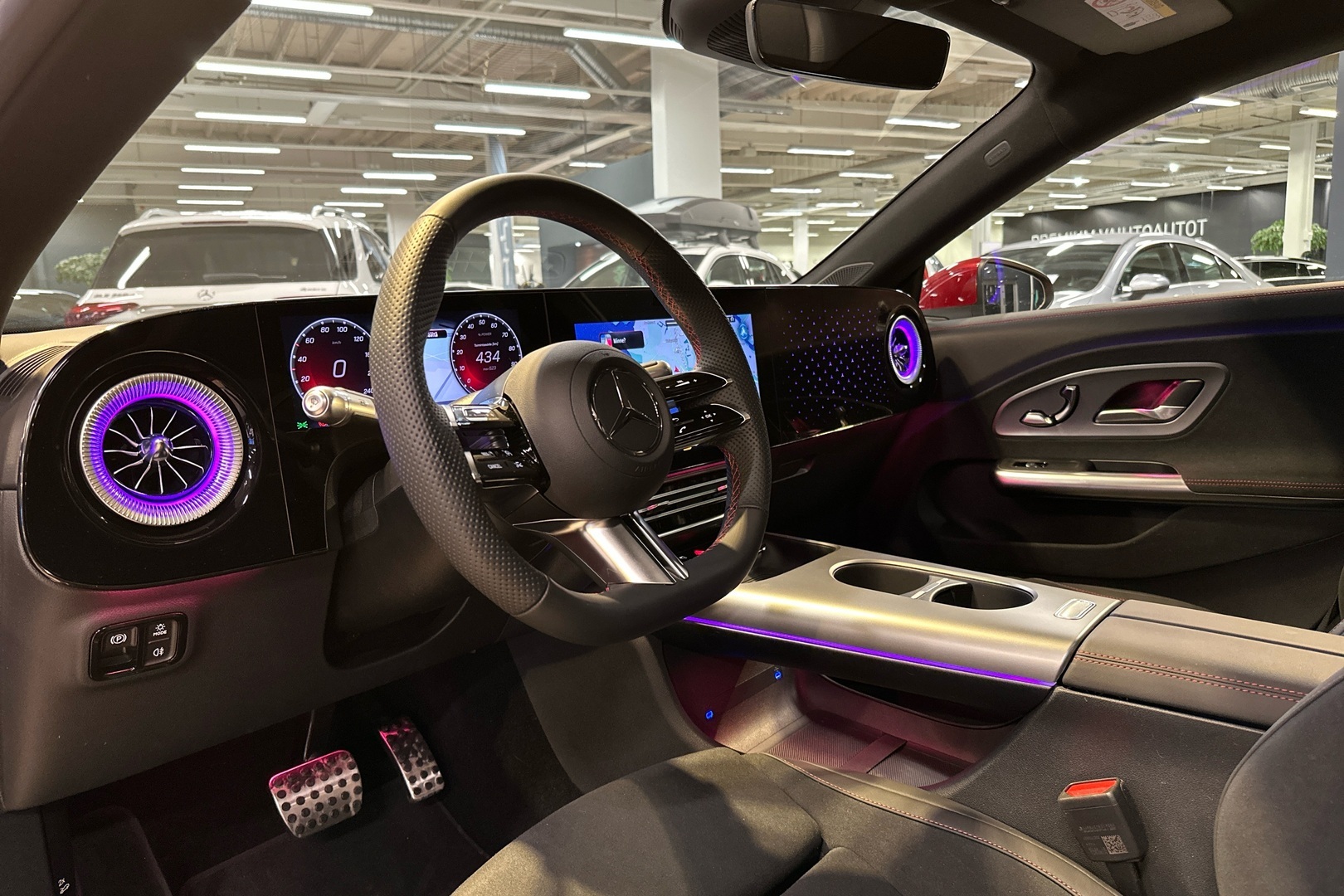 MERCEDES-BENZ CLA 2025