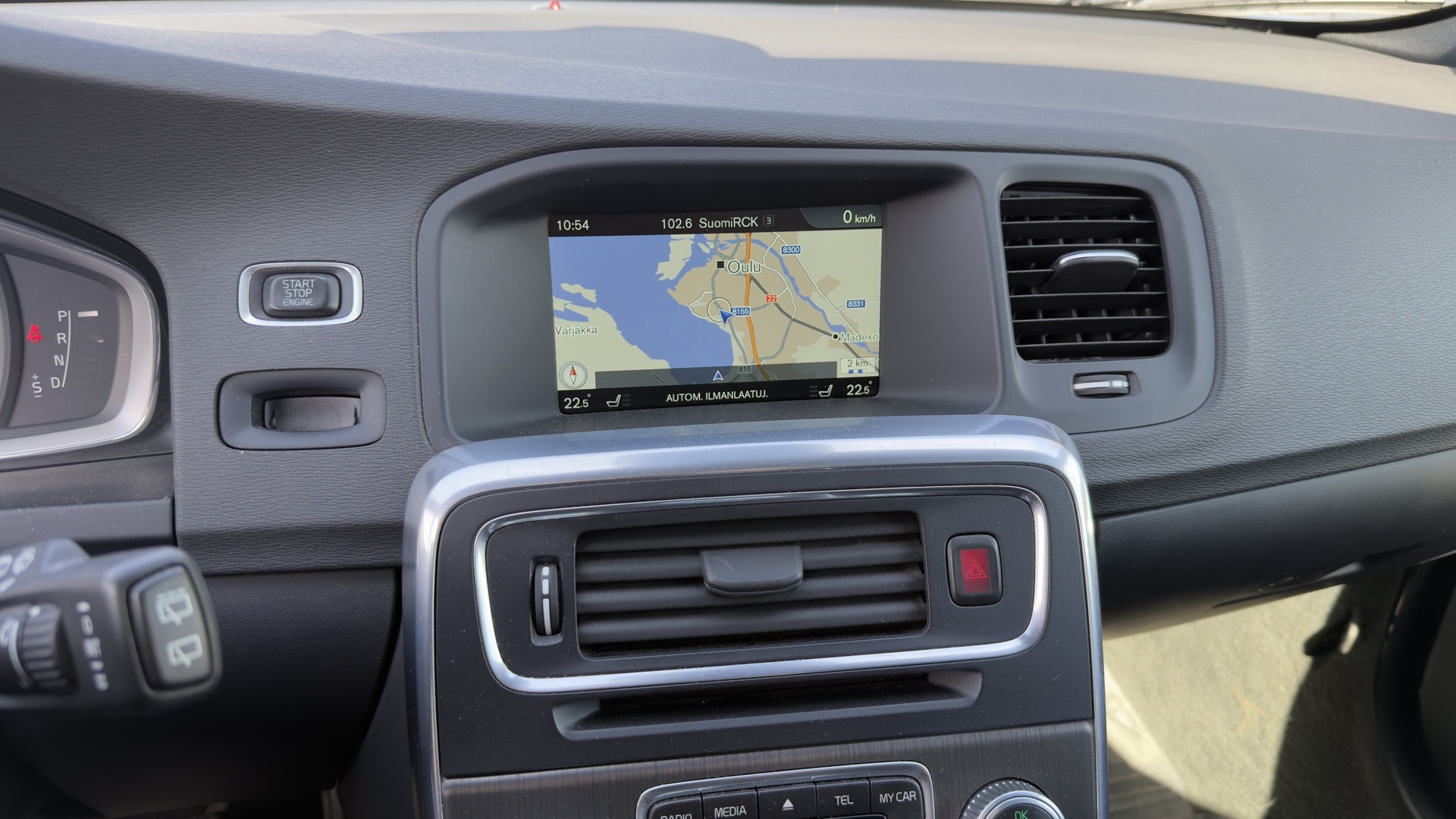 VOLVO V60 2016