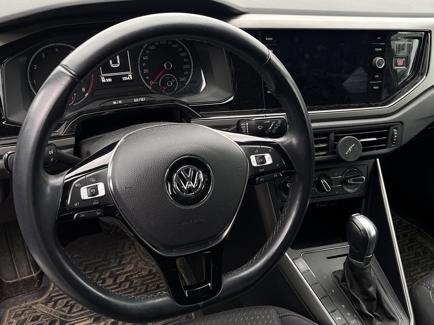 VOLKSWAGEN Polo 2019
