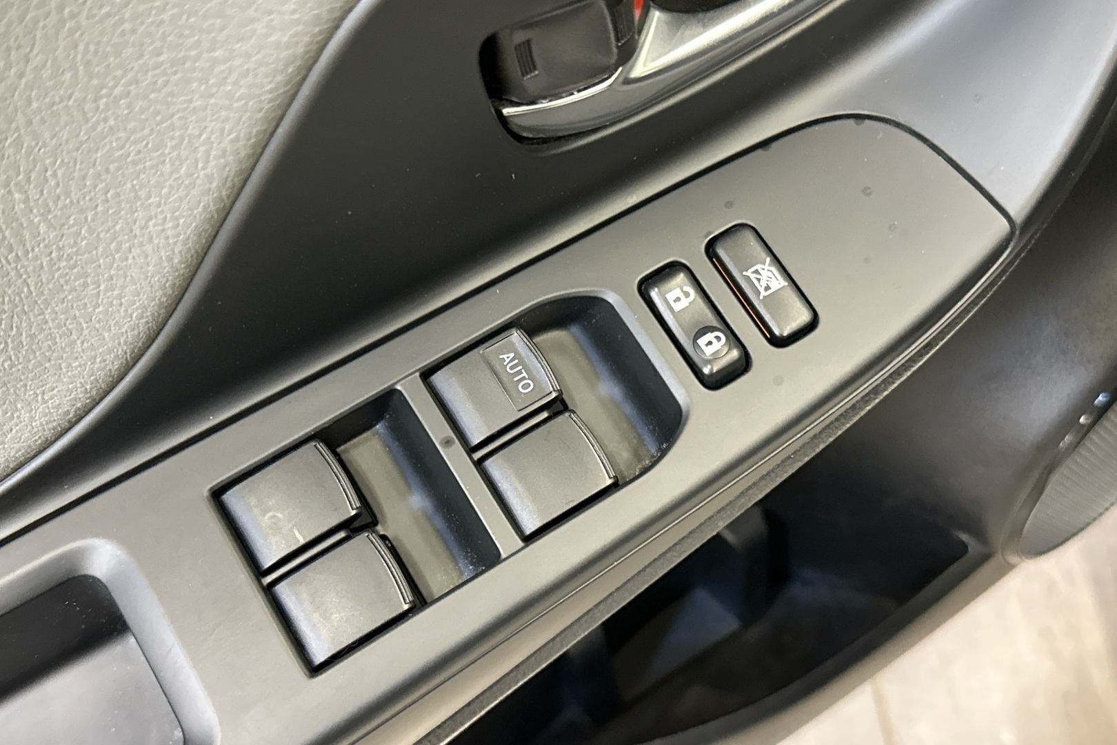 TOYOTA Yaris 2019