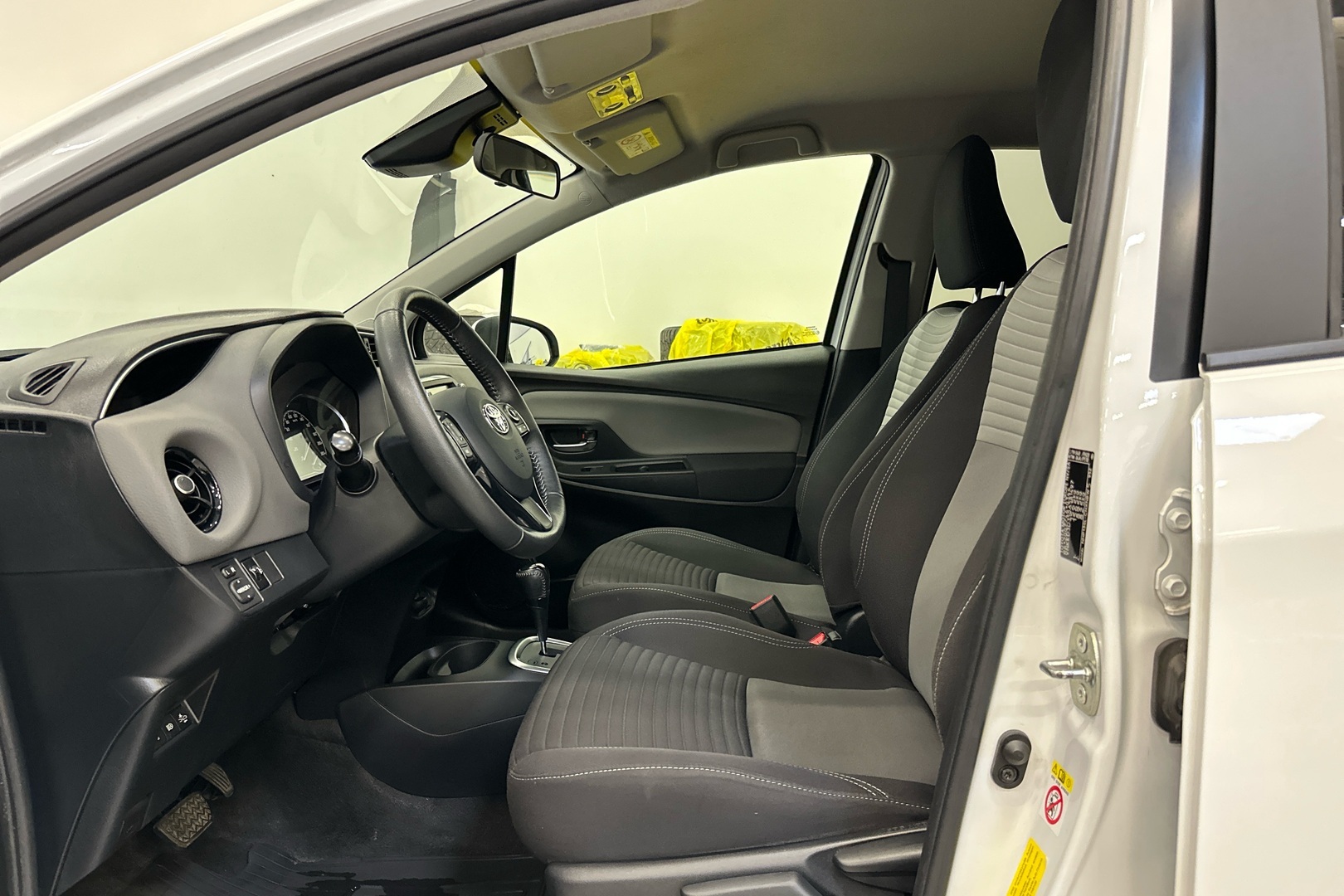 TOYOTA Yaris 2019