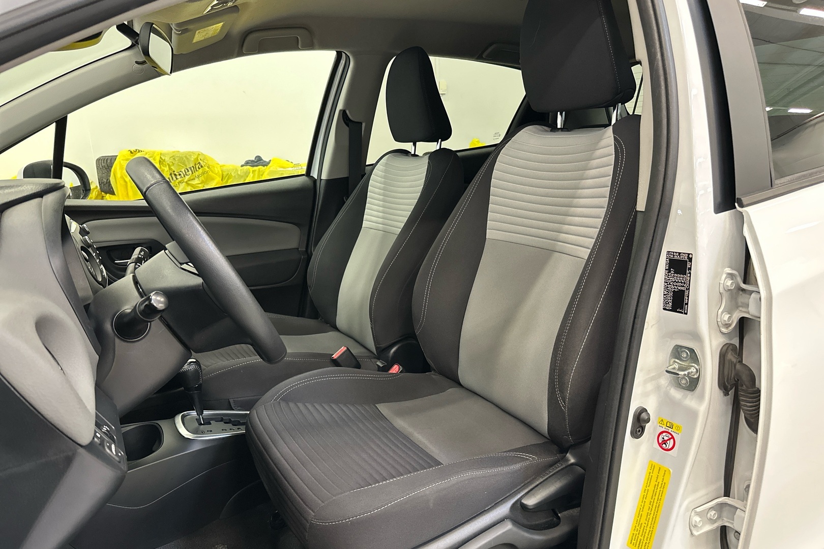 TOYOTA Yaris 2019