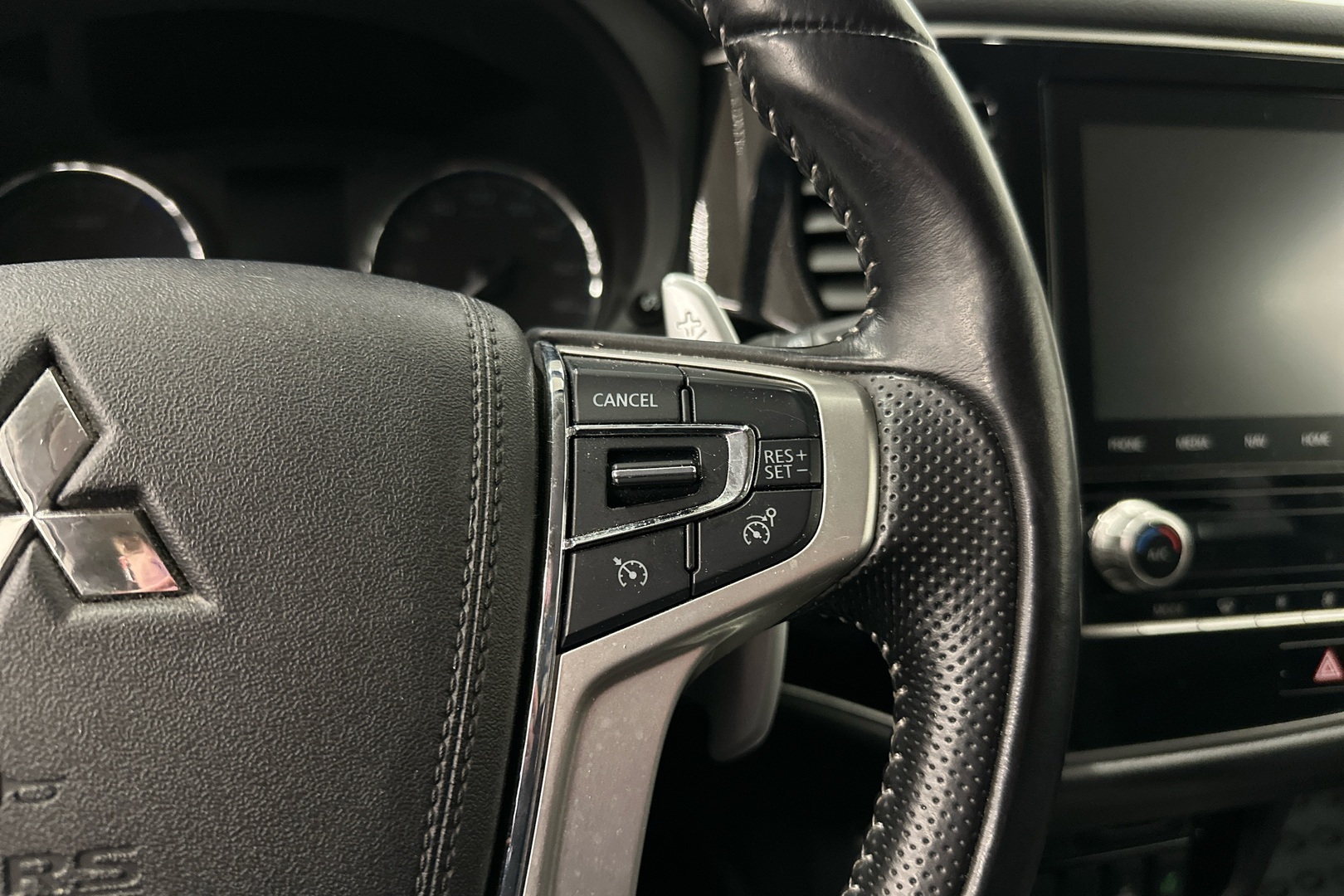 MITSUBISHI Outlander PHEV 2021