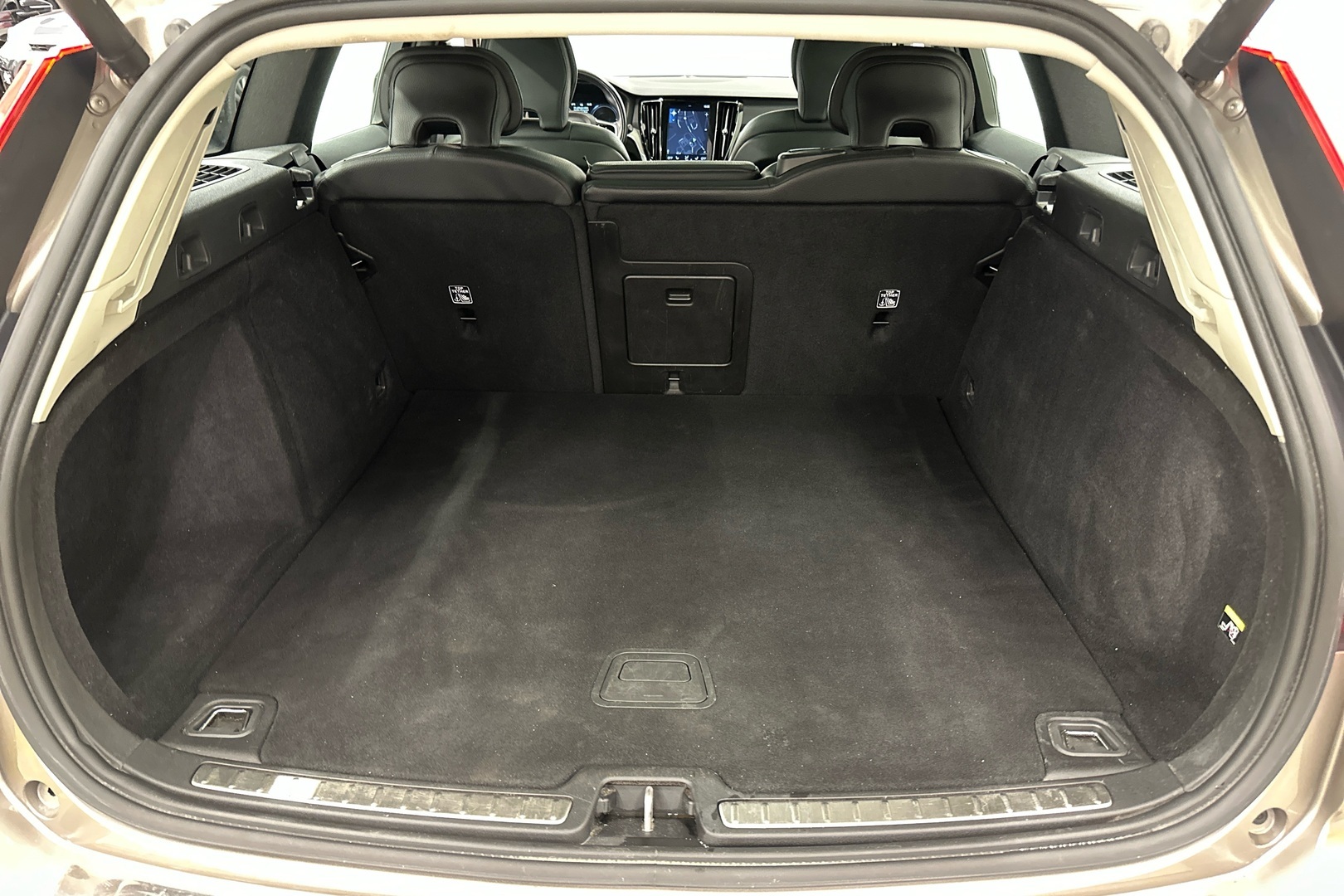 VOLVO V60 2019