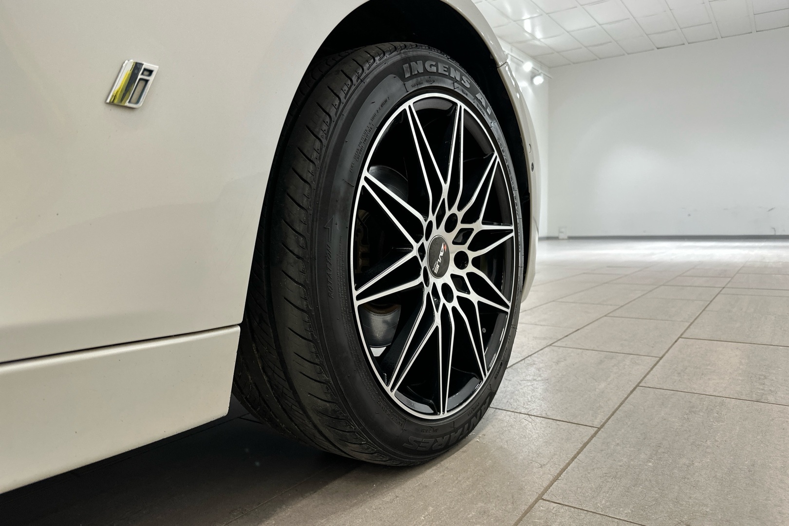 BMW 330 2016