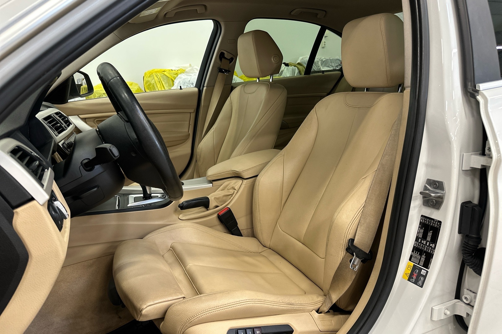 BMW 330 2016