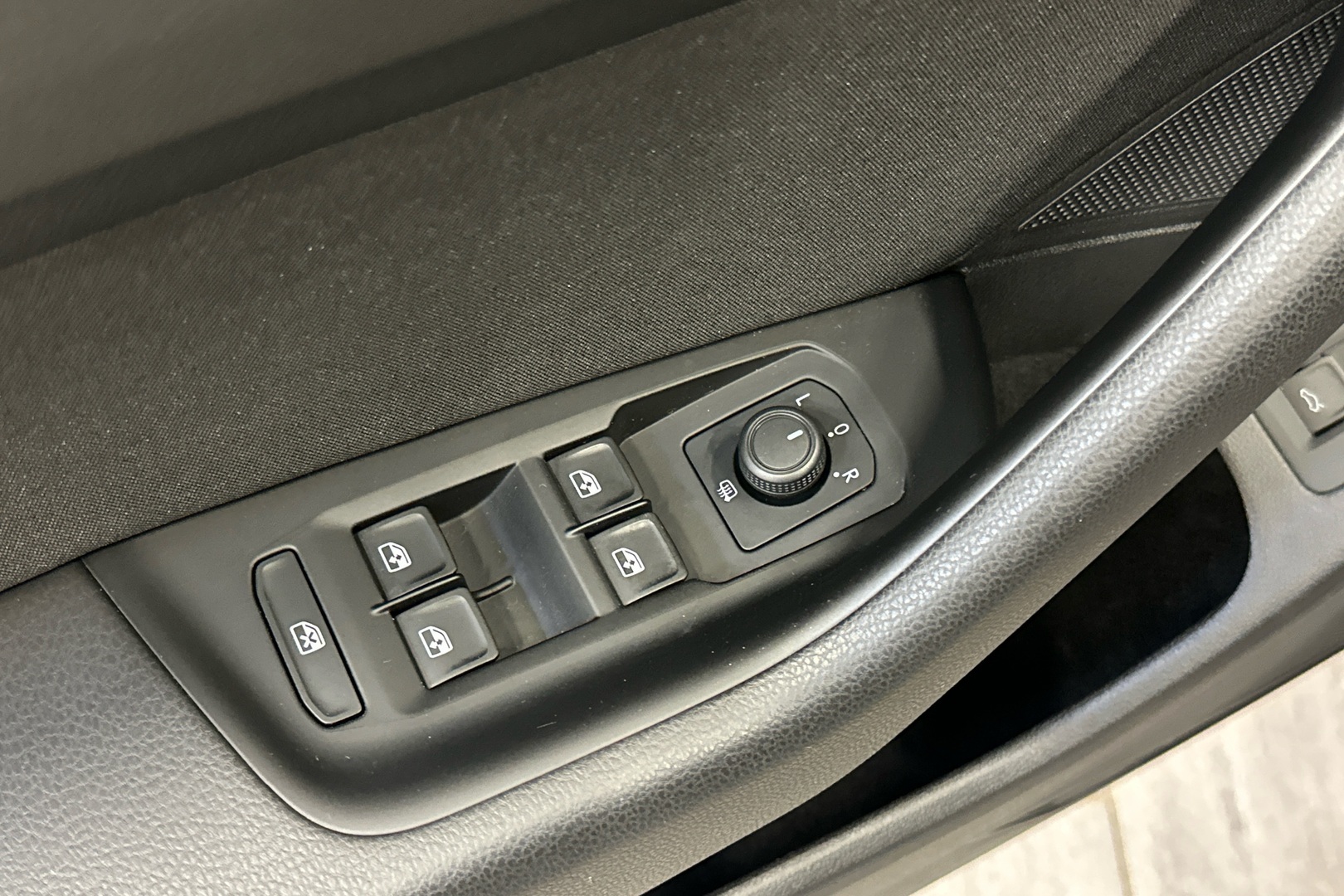 VOLKSWAGEN Passat 10