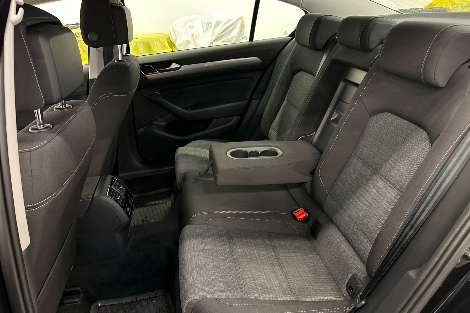 VOLKSWAGEN Passat 21