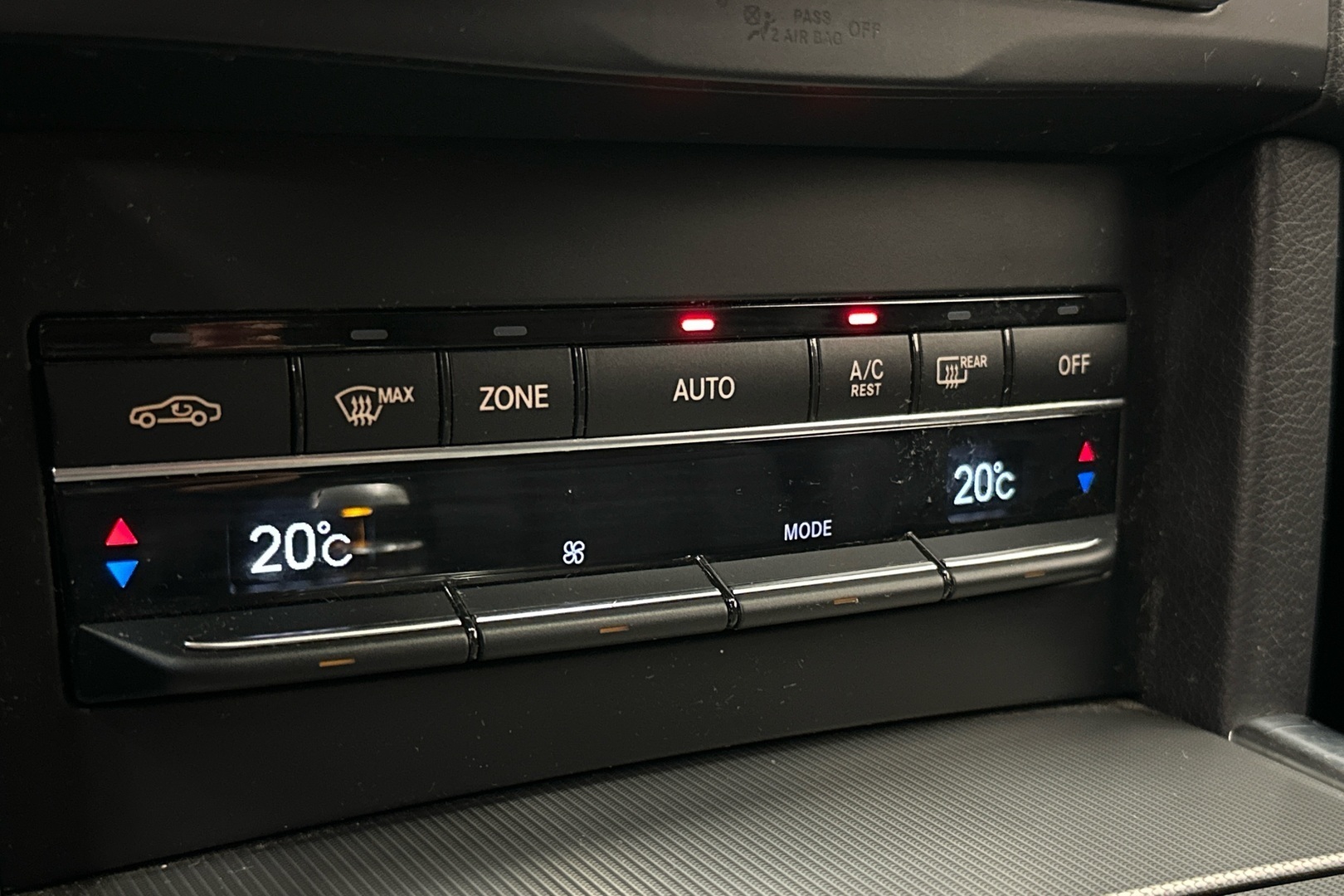 MERCEDES-BENZ E 2014