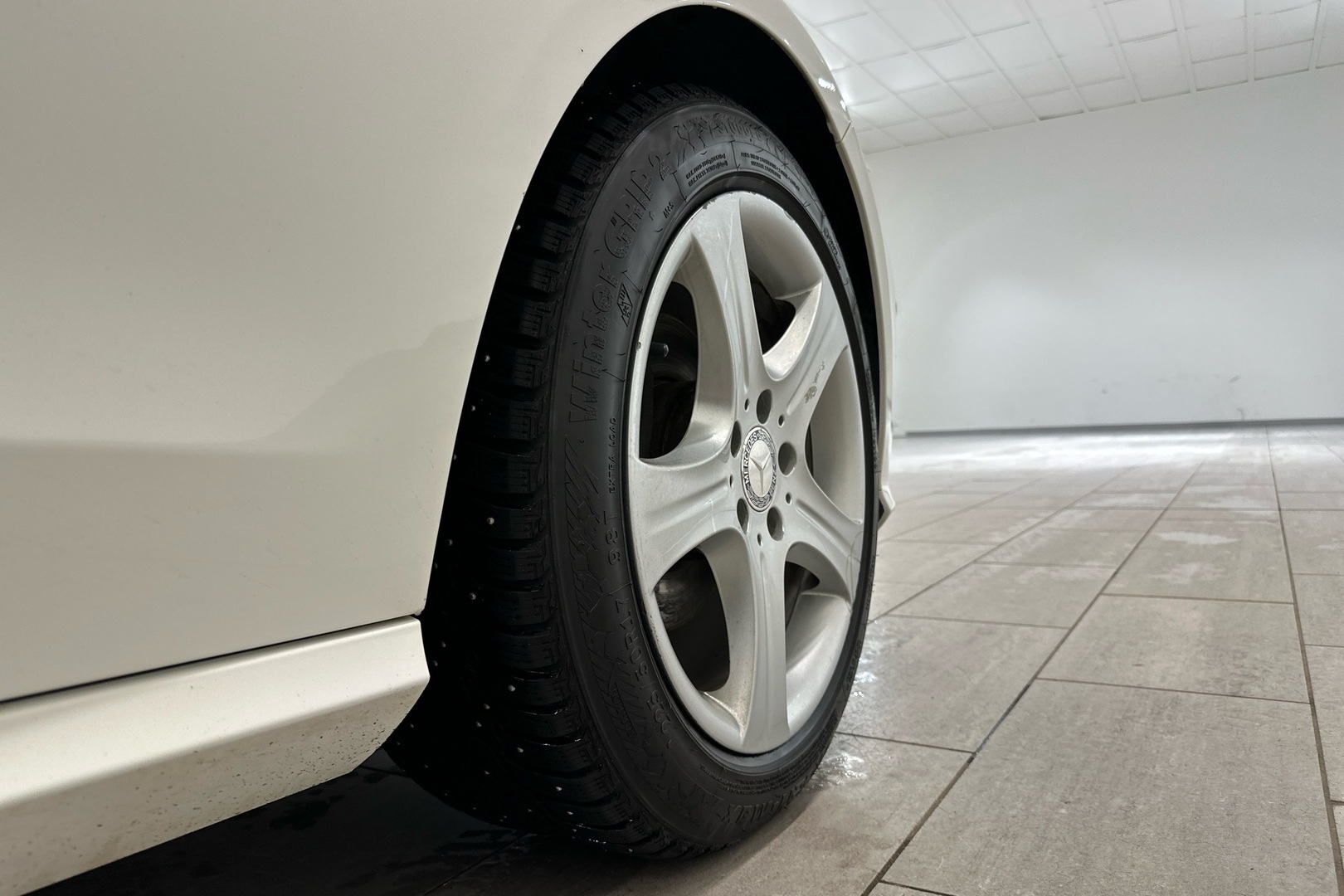MERCEDES-BENZ E 2014
