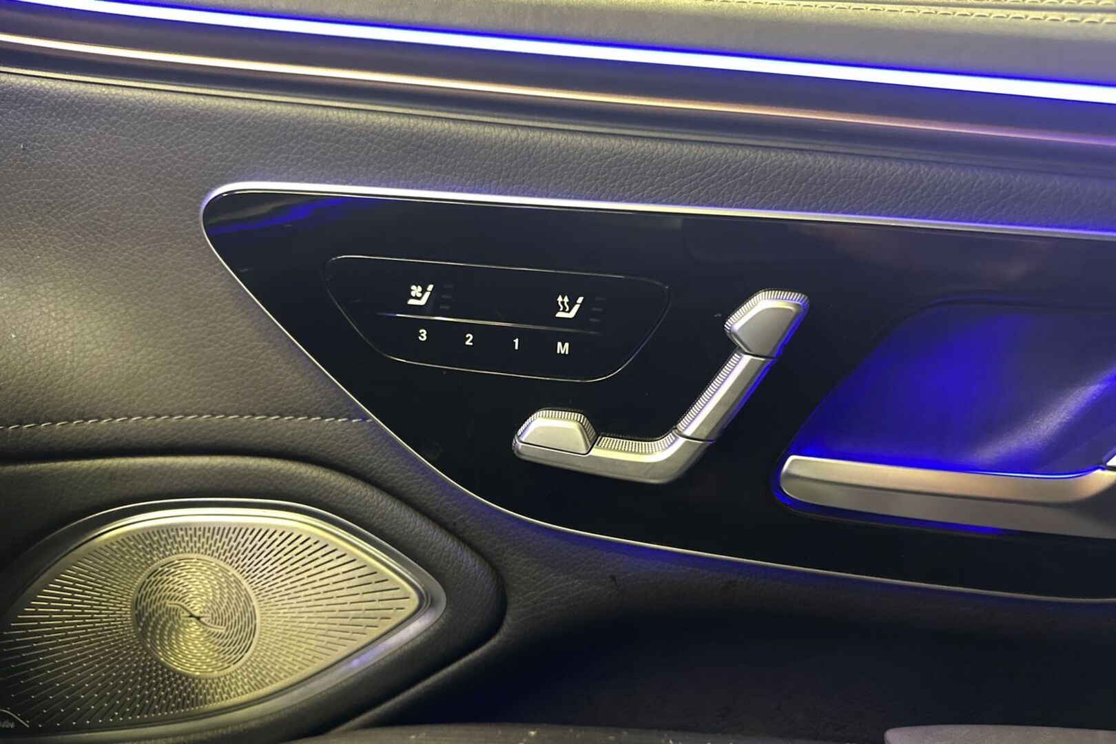 MERCEDES-BENZ EQS 23