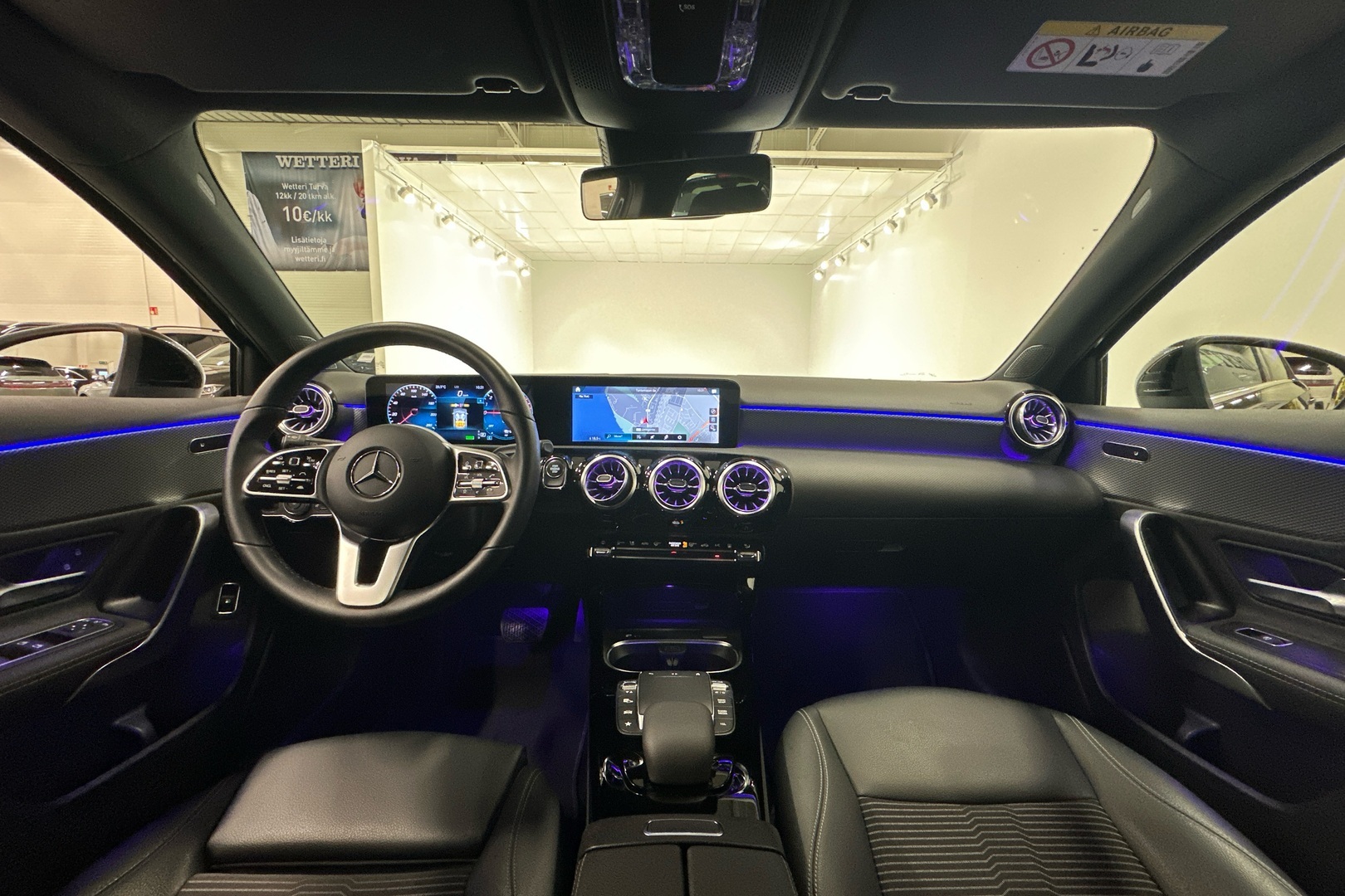 MERCEDES-BENZ A 2022