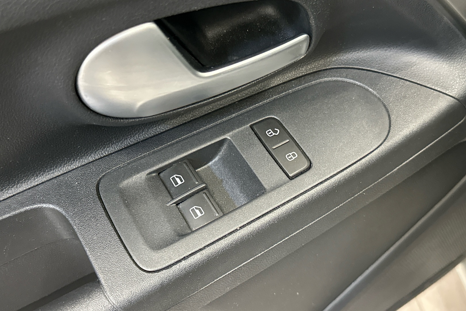 VOLKSWAGEN up! 2020