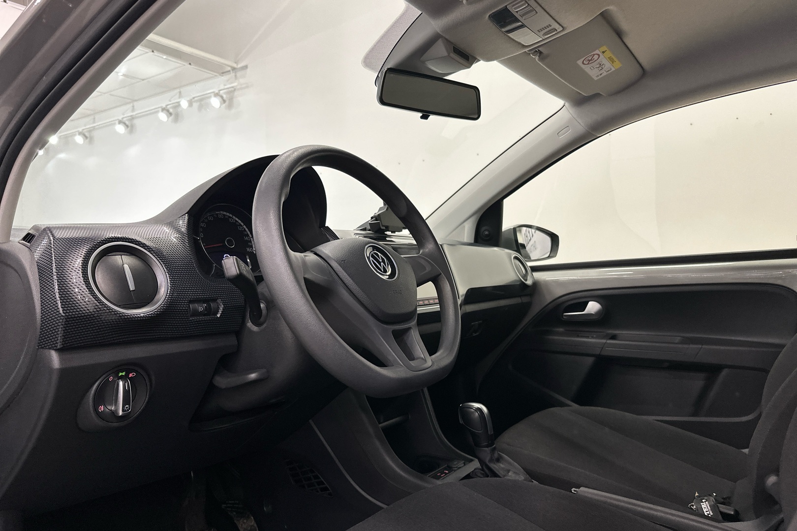 VOLKSWAGEN up! 2020