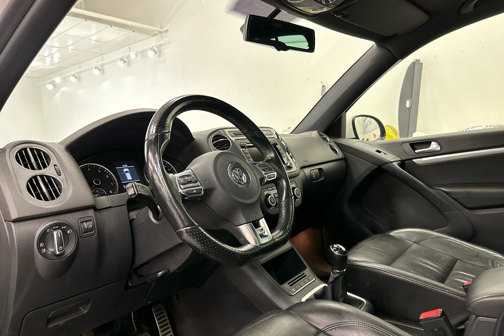 VOLKSWAGEN Tiguan 2013