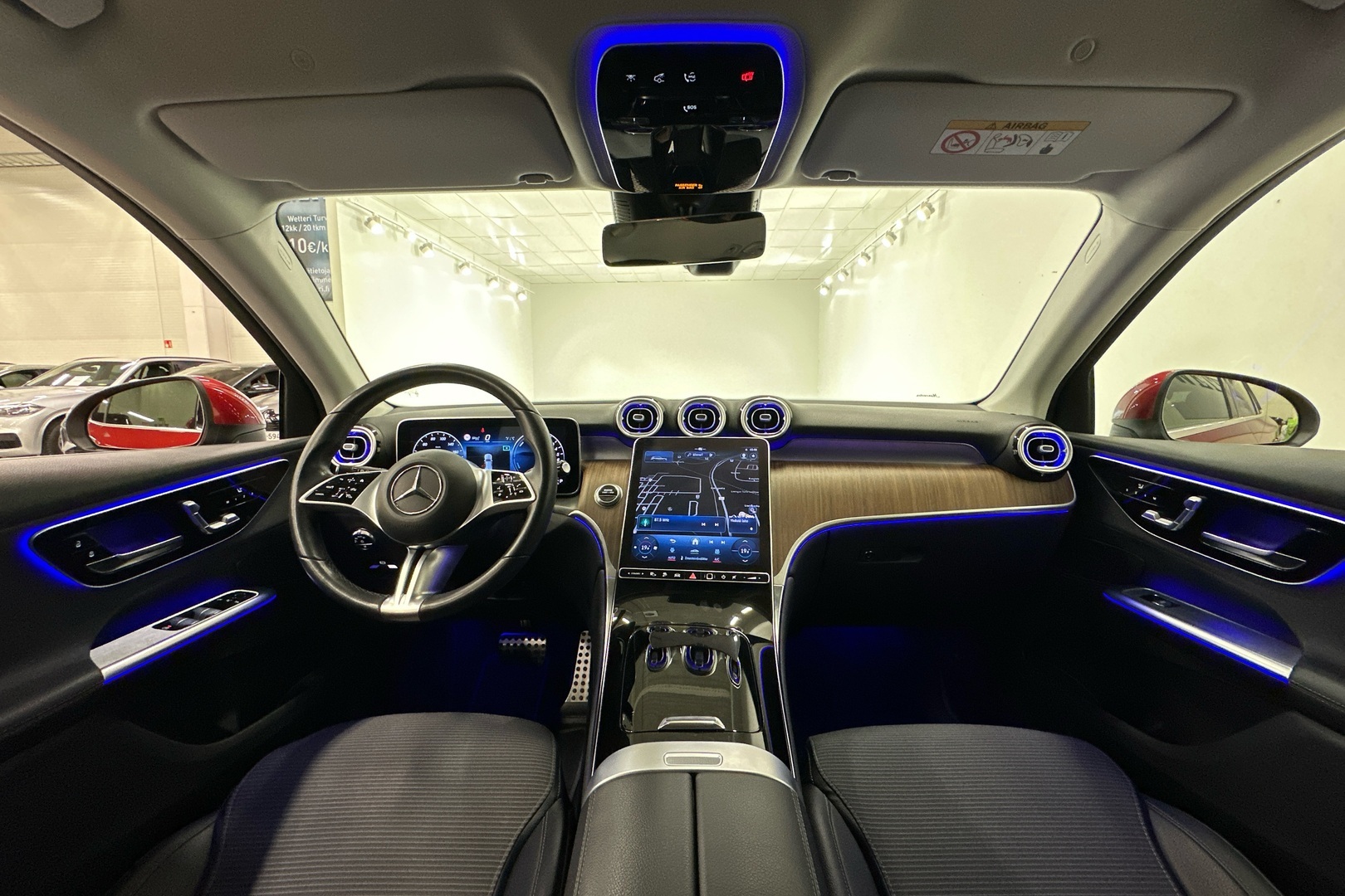 MERCEDES-BENZ GLC 2023