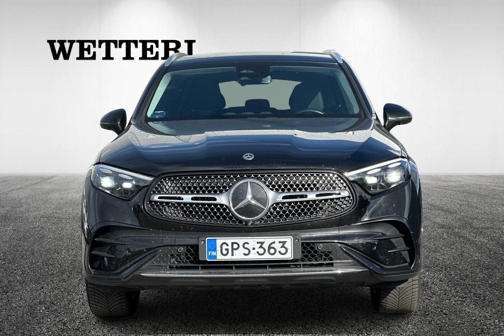 MERCEDES-BENZ GLC 2023