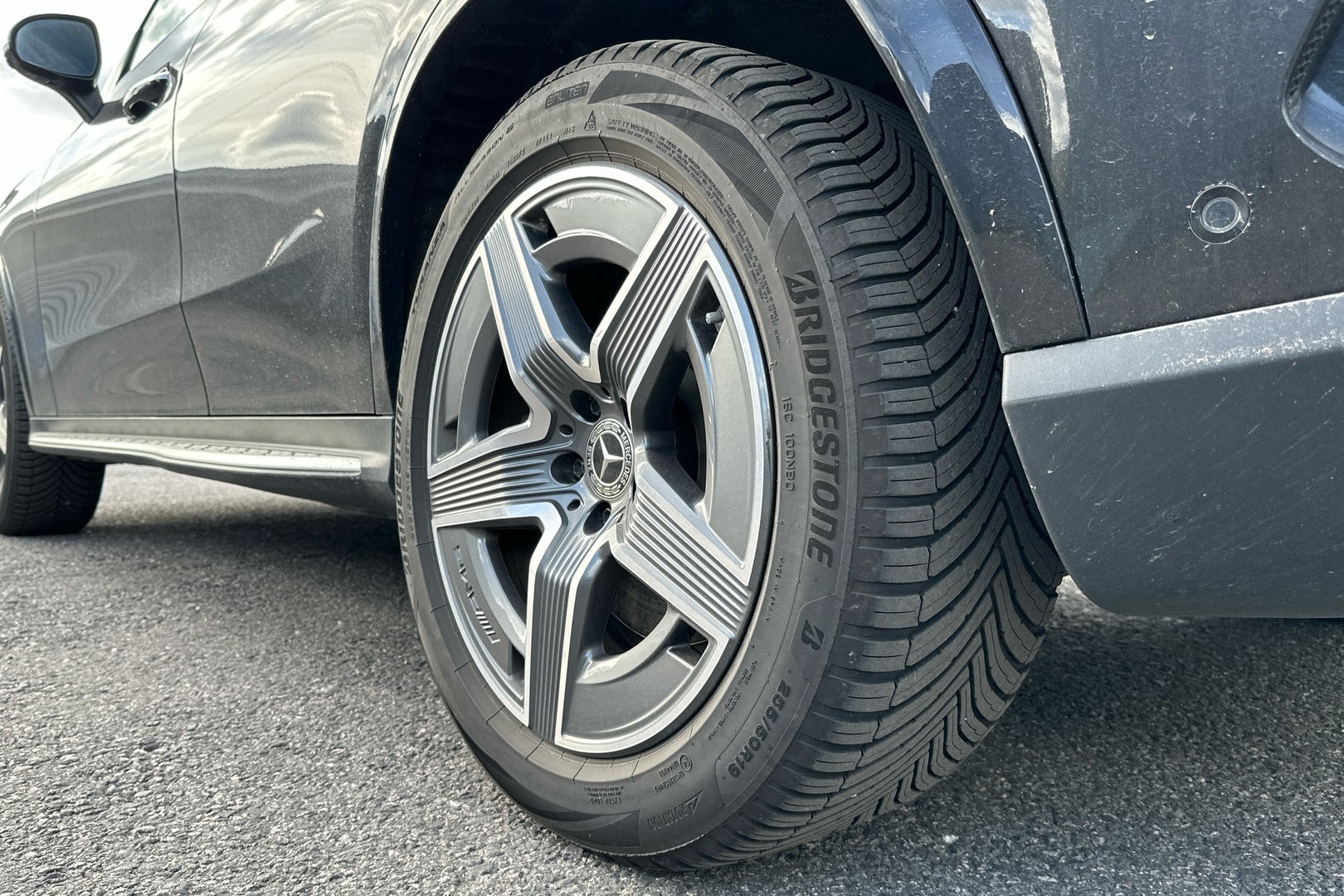 MERCEDES-BENZ GLC 2023