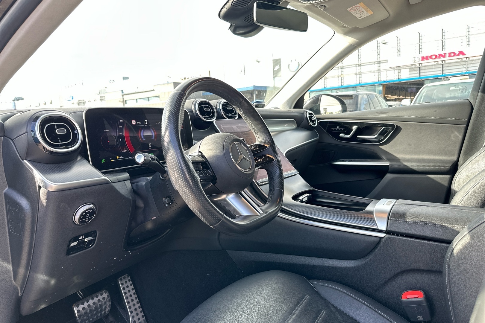 MERCEDES-BENZ GLC 2023