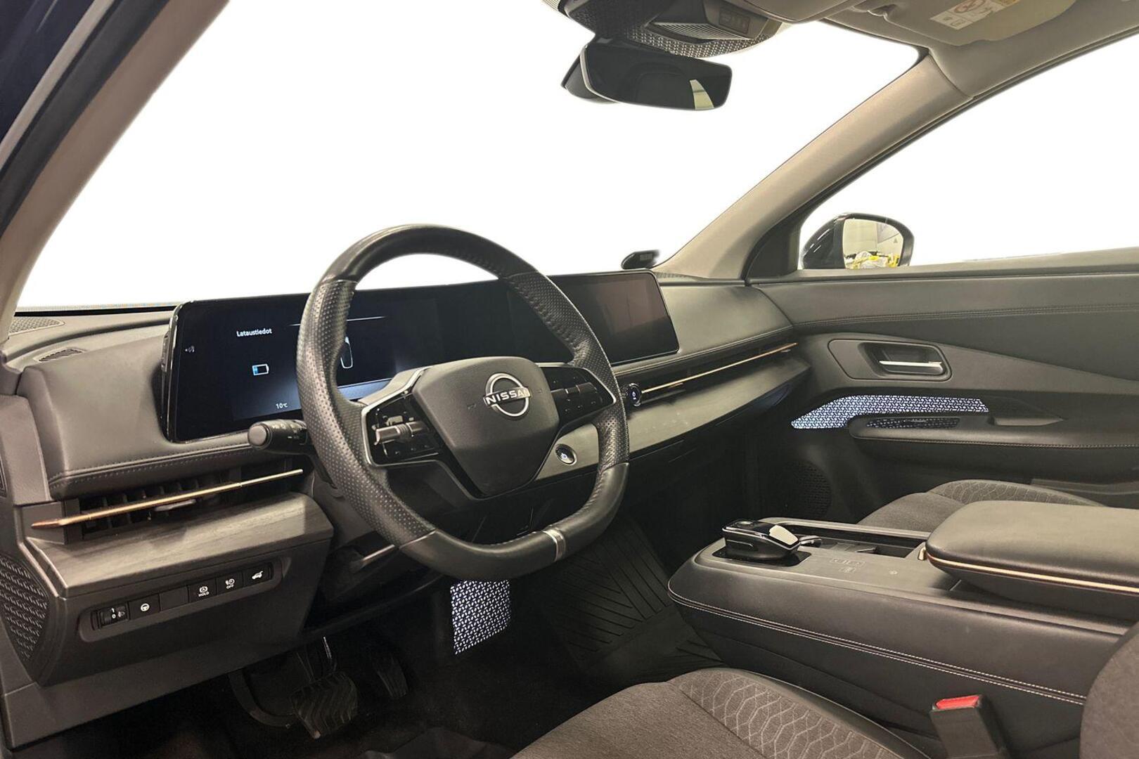 NISSAN Ariya 8