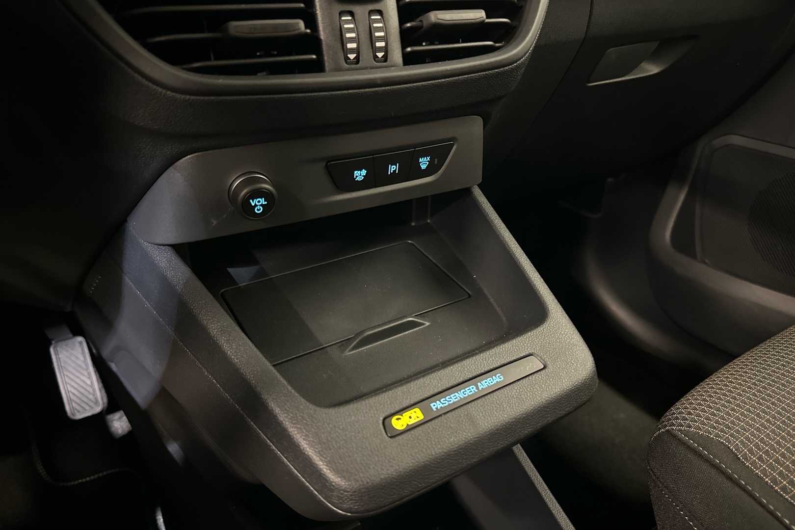 FORD TOURNEO COURIER 2025